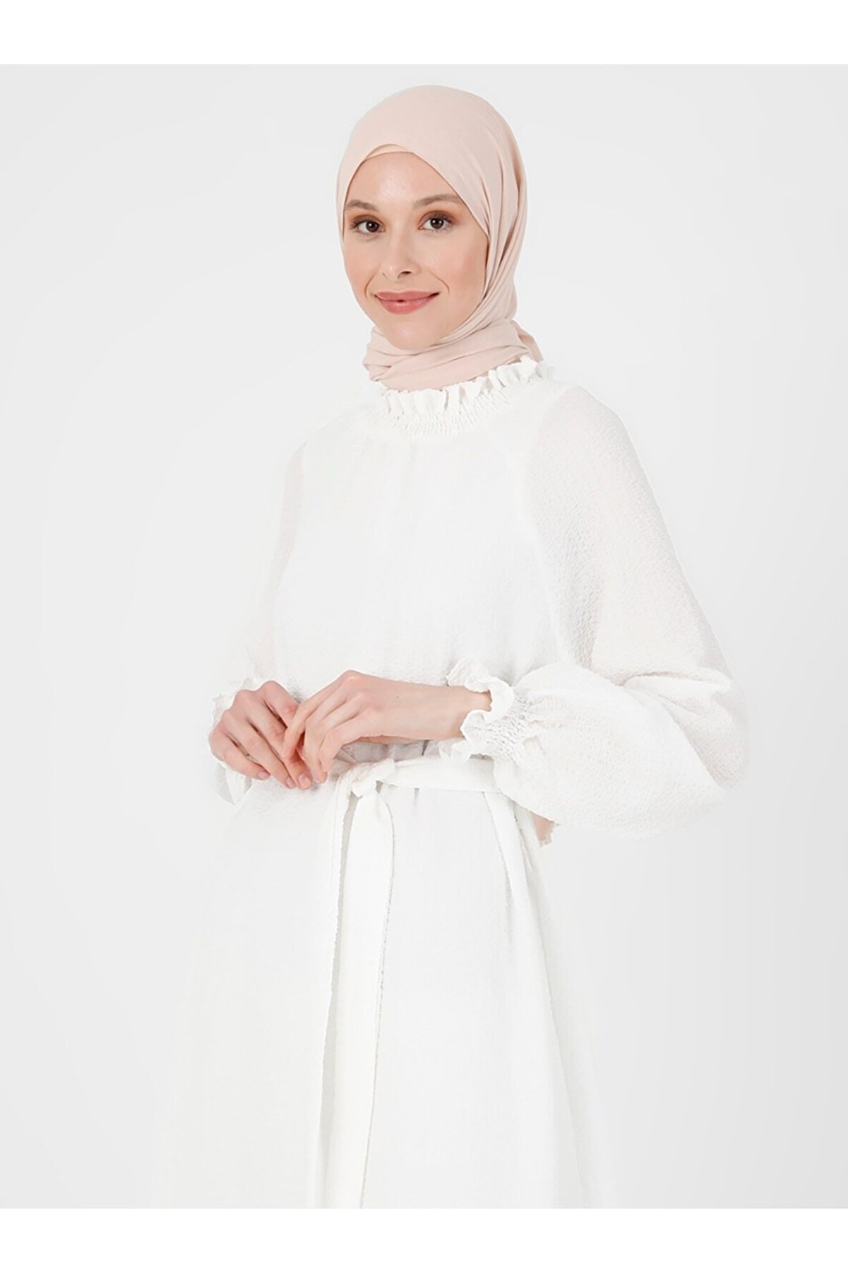 Benin Eteği Volanlı Dokulu Kumaş Elbise - Off White -