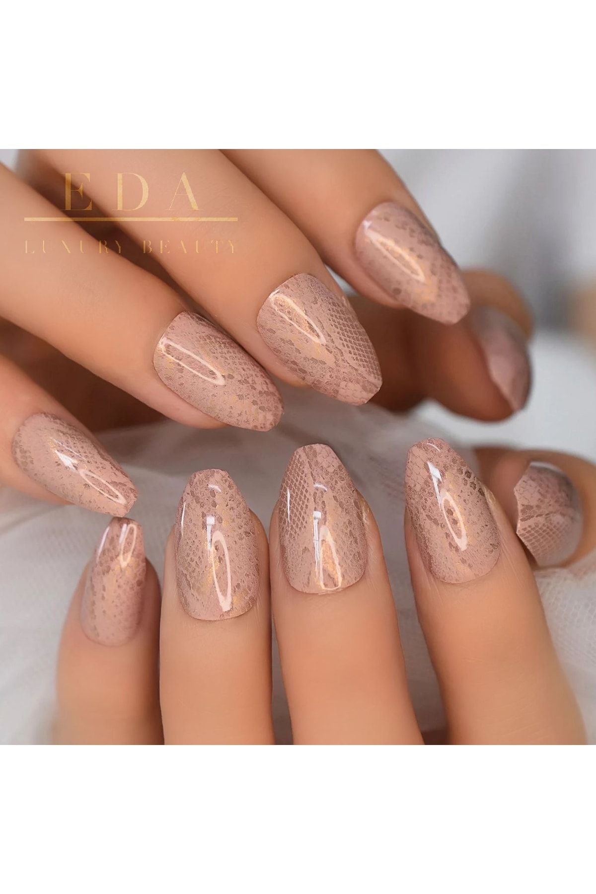 EDA LUXURY BEAUTY 24'lü Nude Ten Rengi Takma Tırnak Lüks Parlak Yılan Desenli Uzun Kare Nail Art Yapıştırıcılı Set