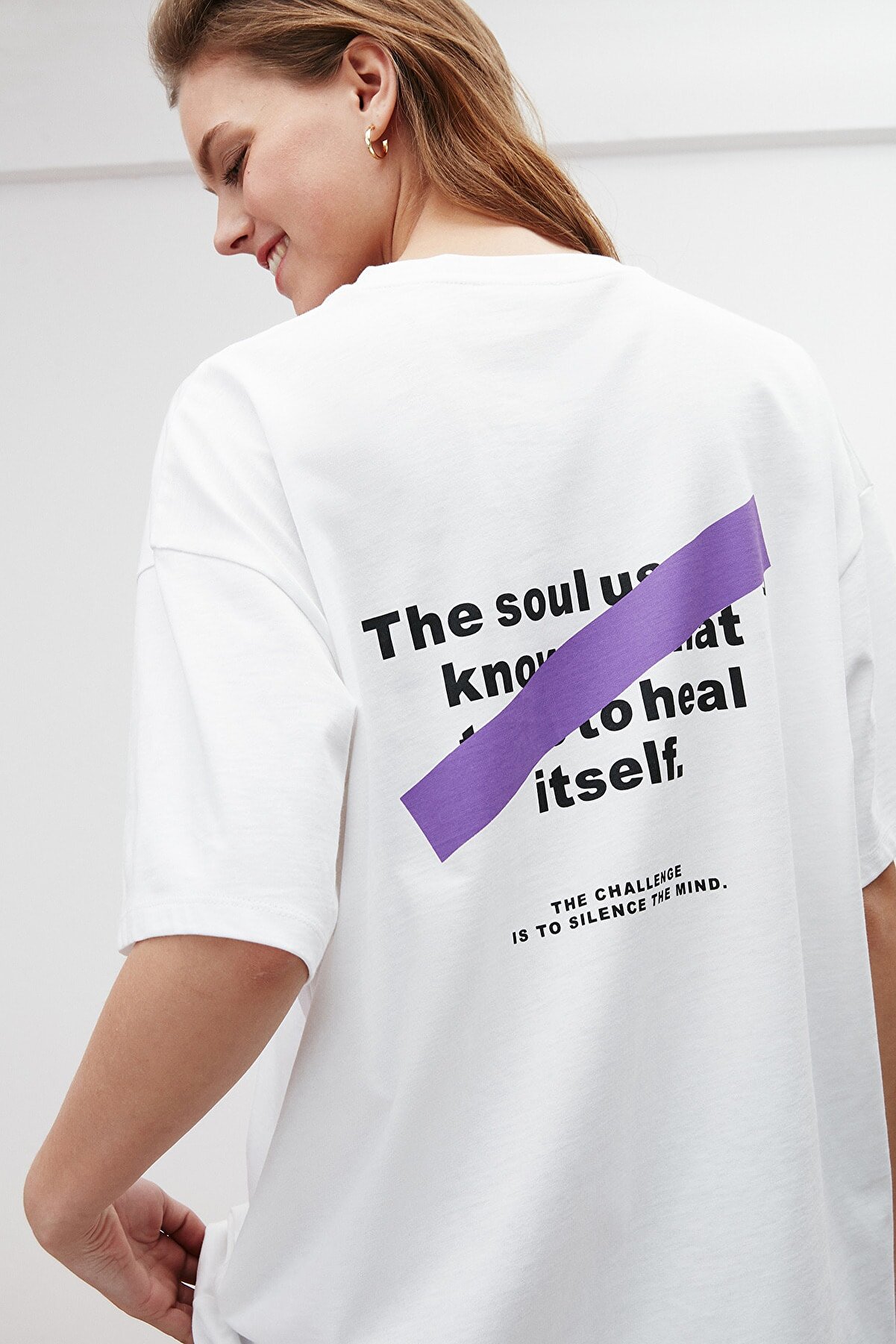 GRIMELANGE Soul Örme Oversize T-shirt Baskılı Beyaz Yuvarlak Yaka