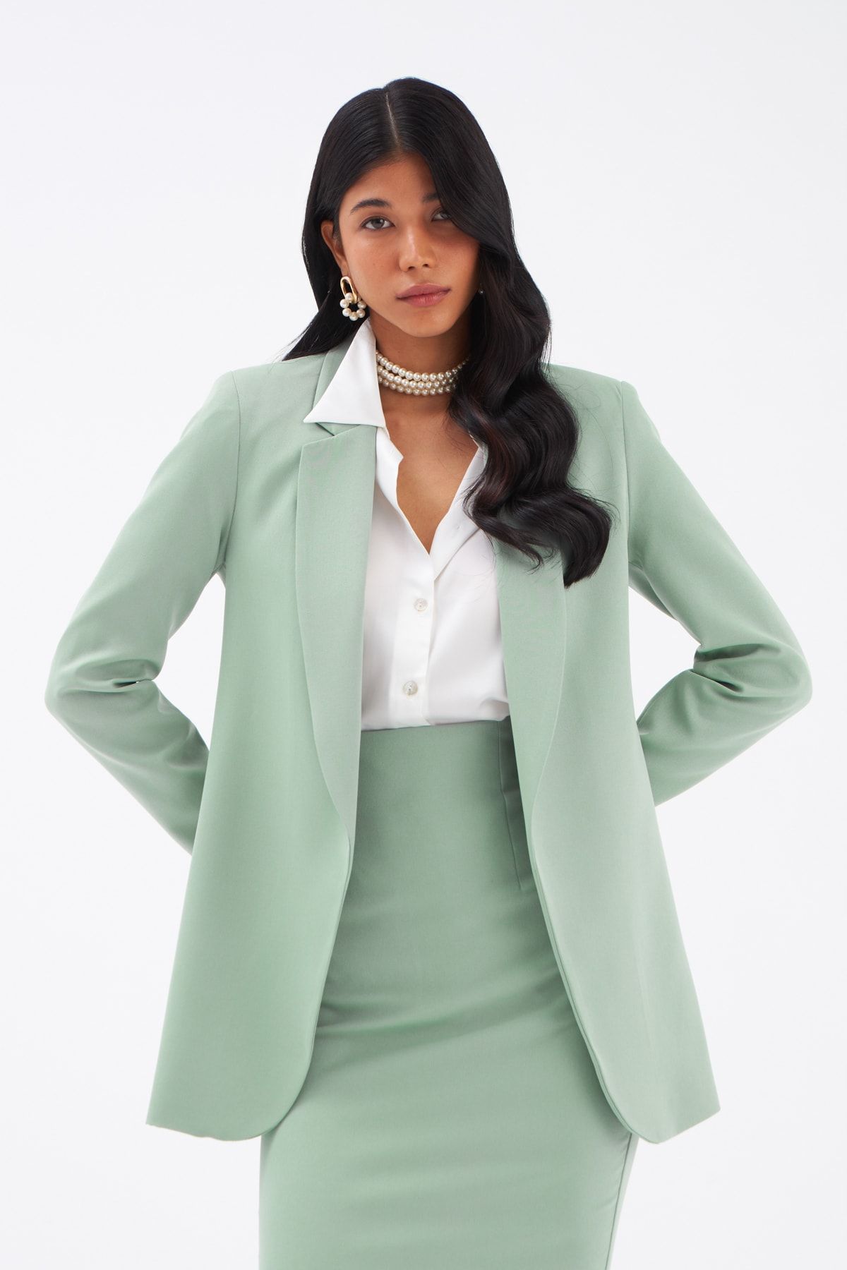 Sateen Klasik Yaka Uzun Ceket - Çağla Yeşili