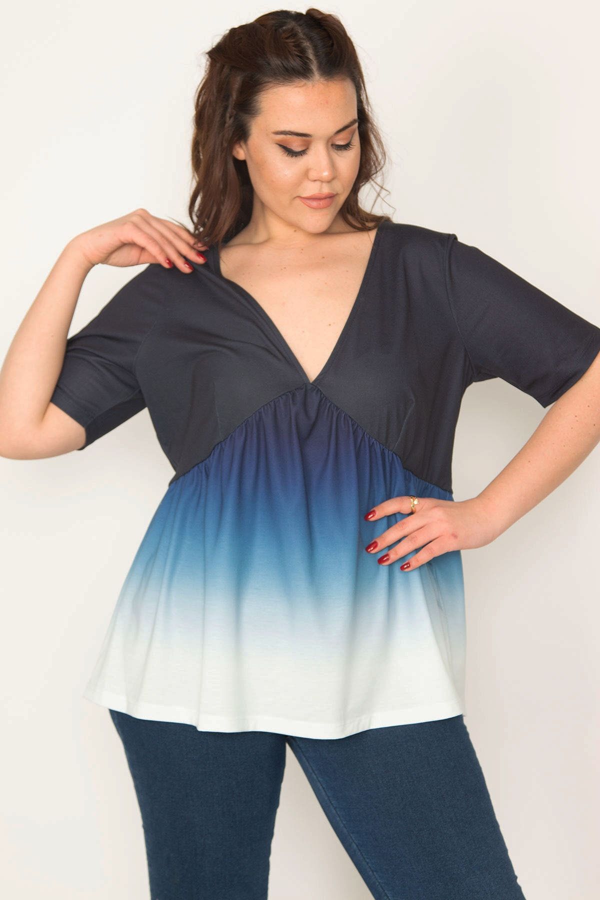 Şans Kadın Büyük Beden Renkli Batik Desenli V Yakalı Bluz 65n32896