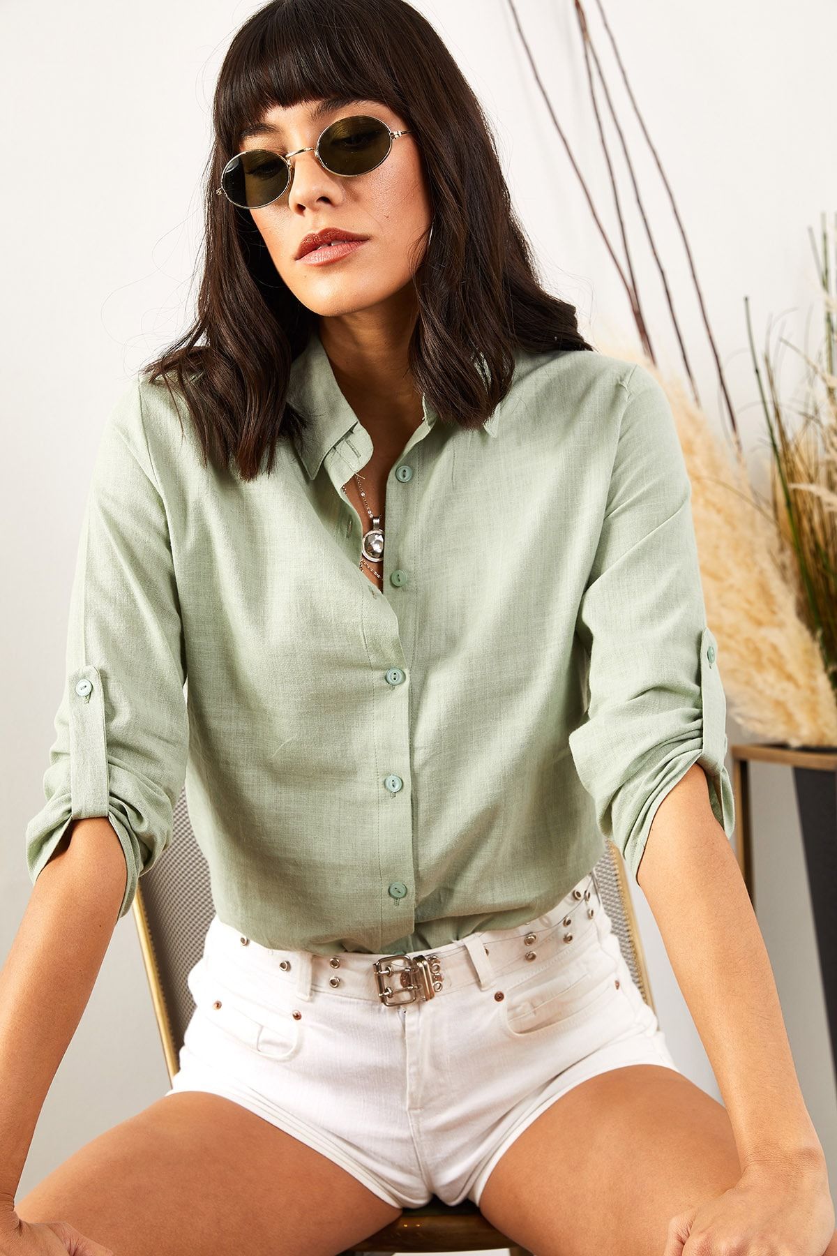 Olalook Kadın Mint Yeşili Kol Katlamalı Keten Gömlek