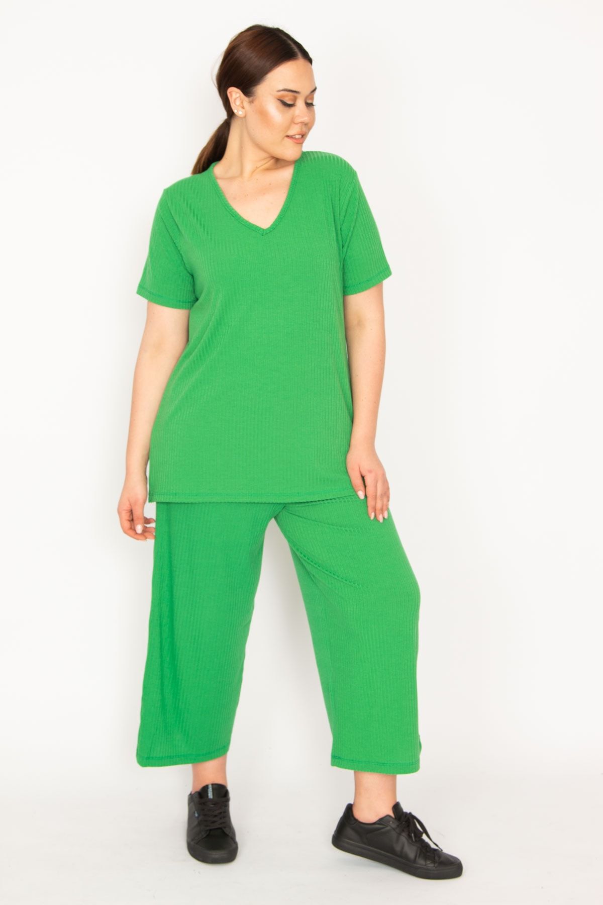 Şans Kadın Yeşil Kaşkorse Örme Beli Lastikli Geniş Paçali Pantolon V Yakali Bluz Takim 65N32939