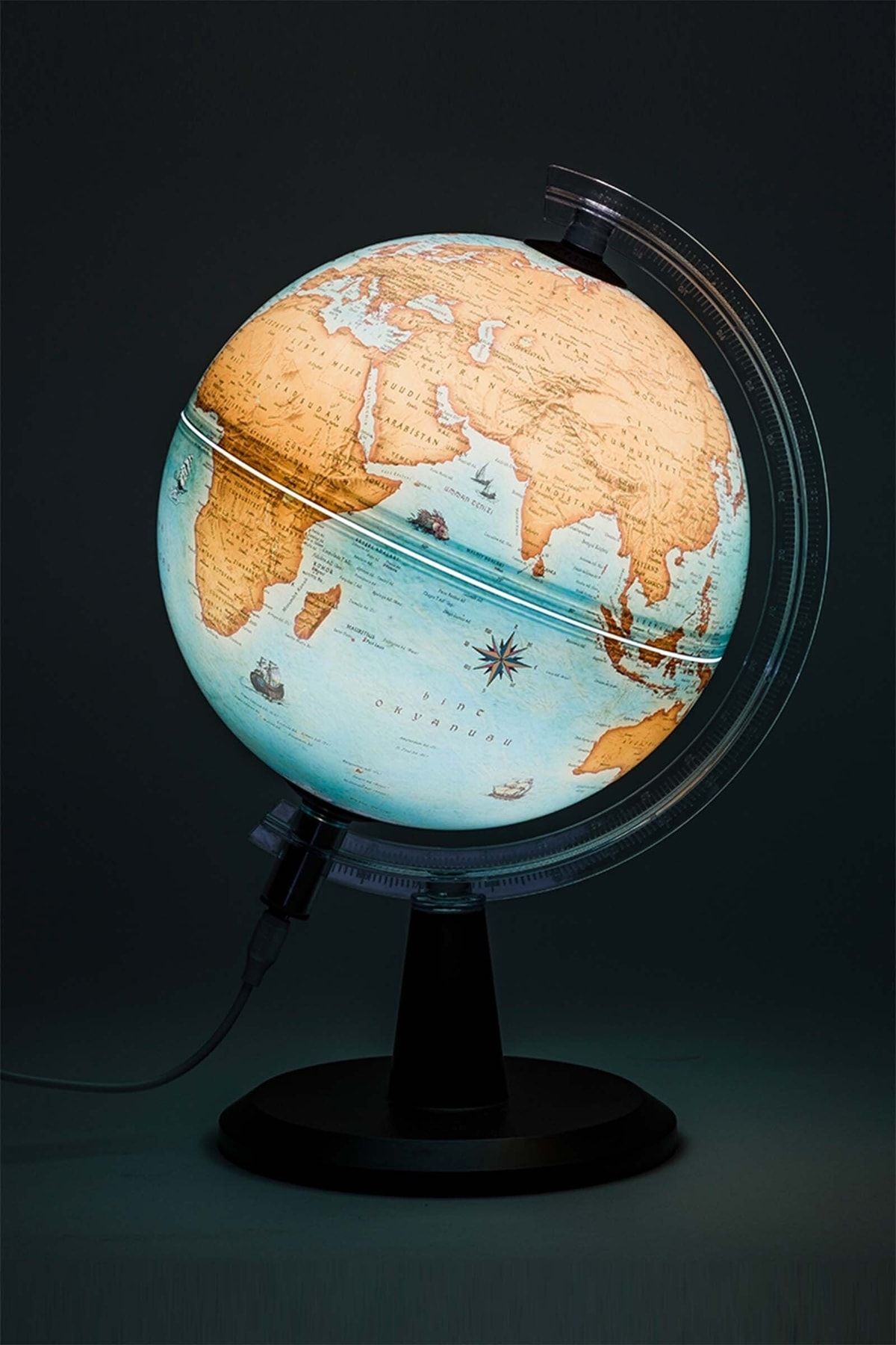 Gürbüz 26 Cm Antik Küre Işıklı