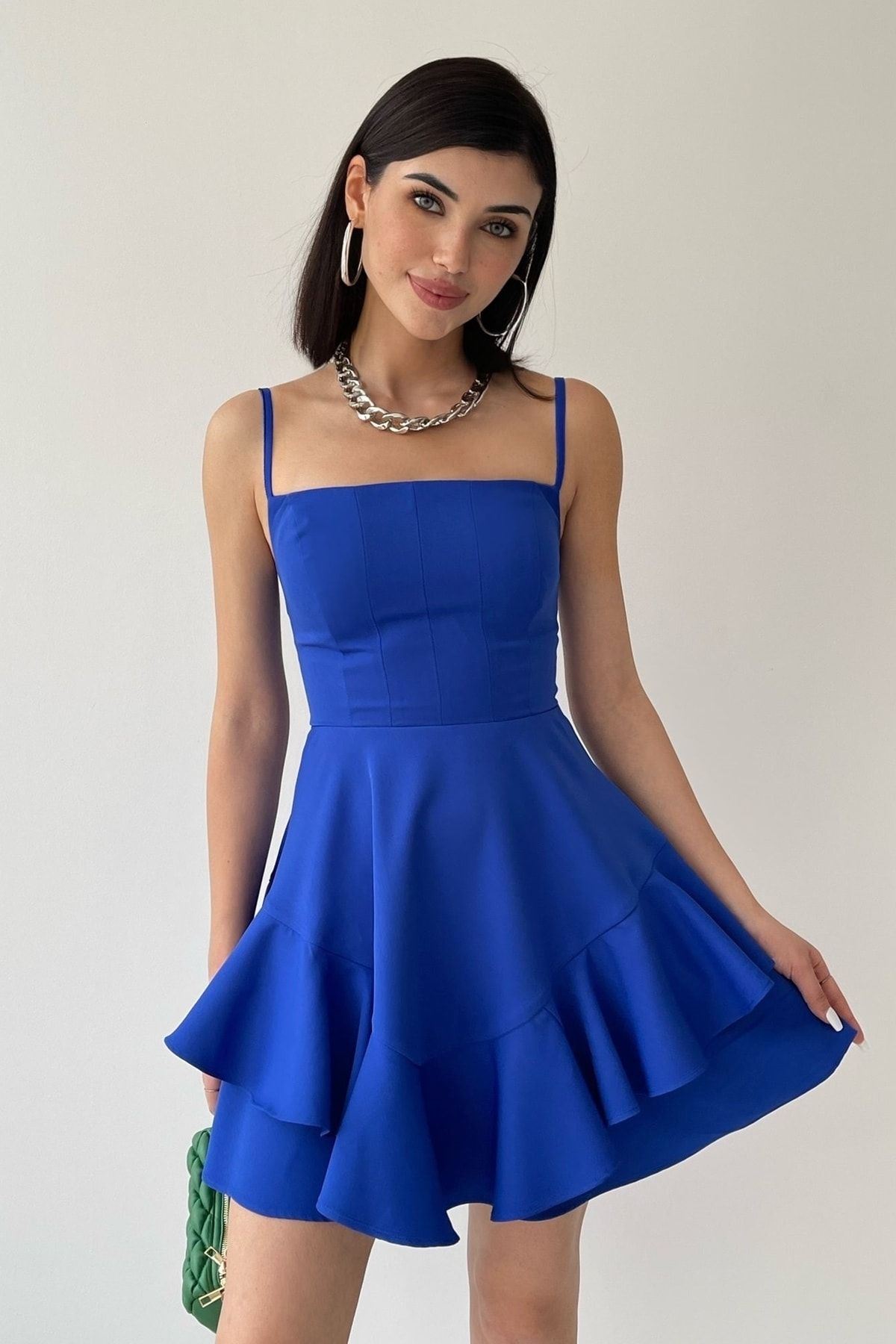 lovebox Ayarlanabilir Ince Askılı Eteği Kat Detaylı Mavi Abiye Elbise & Mavi Mezuniyet Elbisesi 102