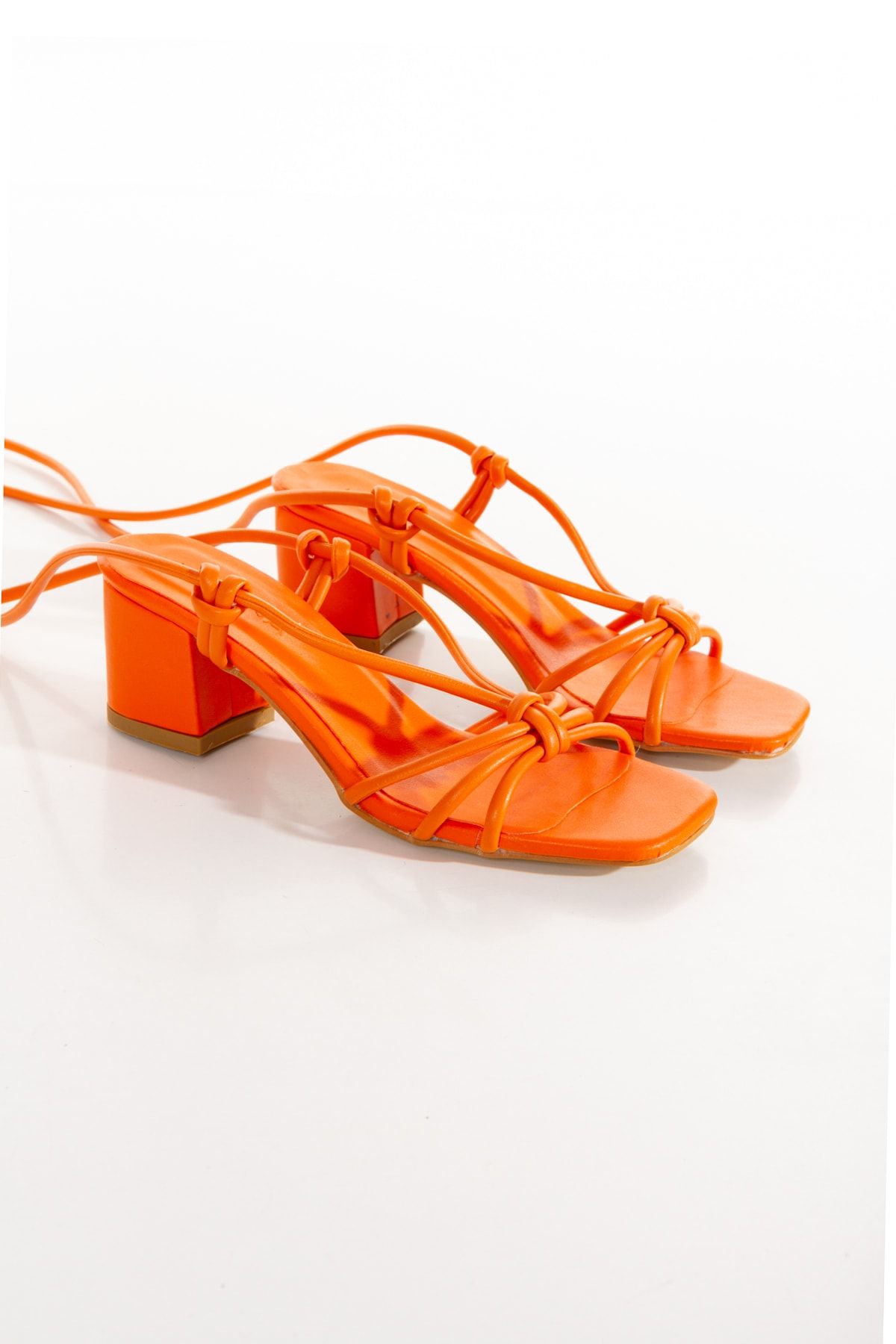 irmona Kleopatra Orange Turuncu Ipli Bağlamalı Topuklu Kısa Ökçe Terlik Sandalet
