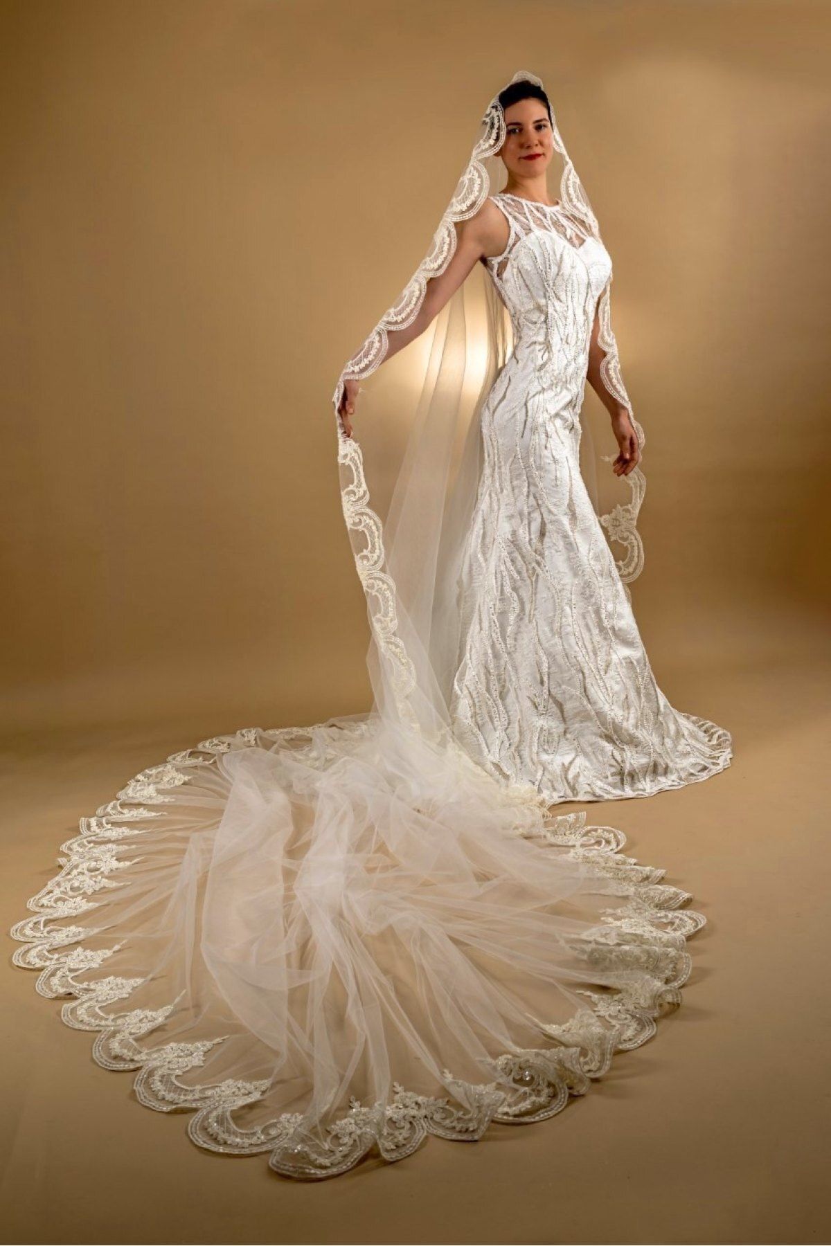 Lilyums Haute Couture&Design Kadın Kırık Beyaz Balık Gelinlik
