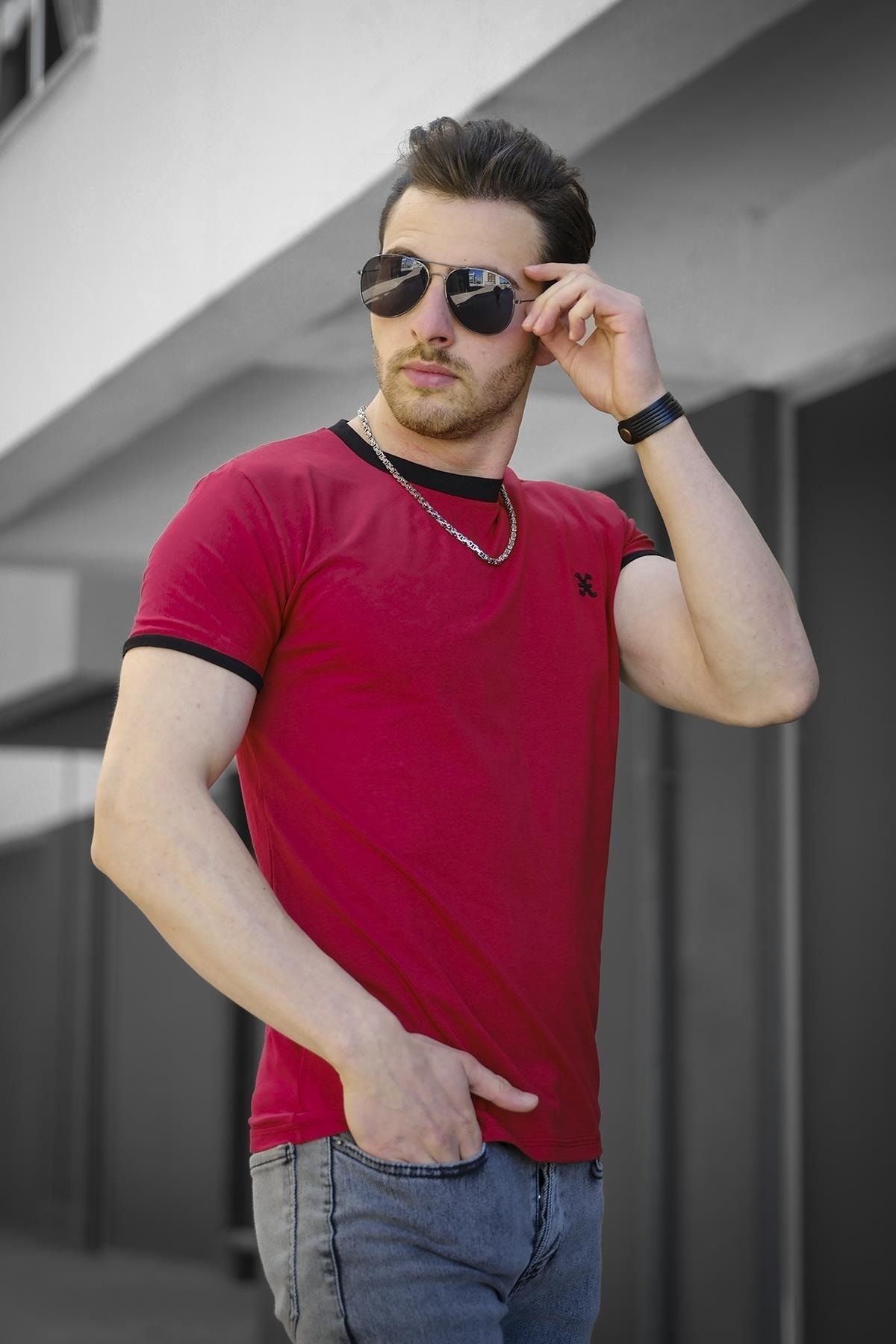 Oksit Riad Slim Fit Likralı Nakış Detaylı Kolu Ve Yakası Biyeli Erkek Tshirt