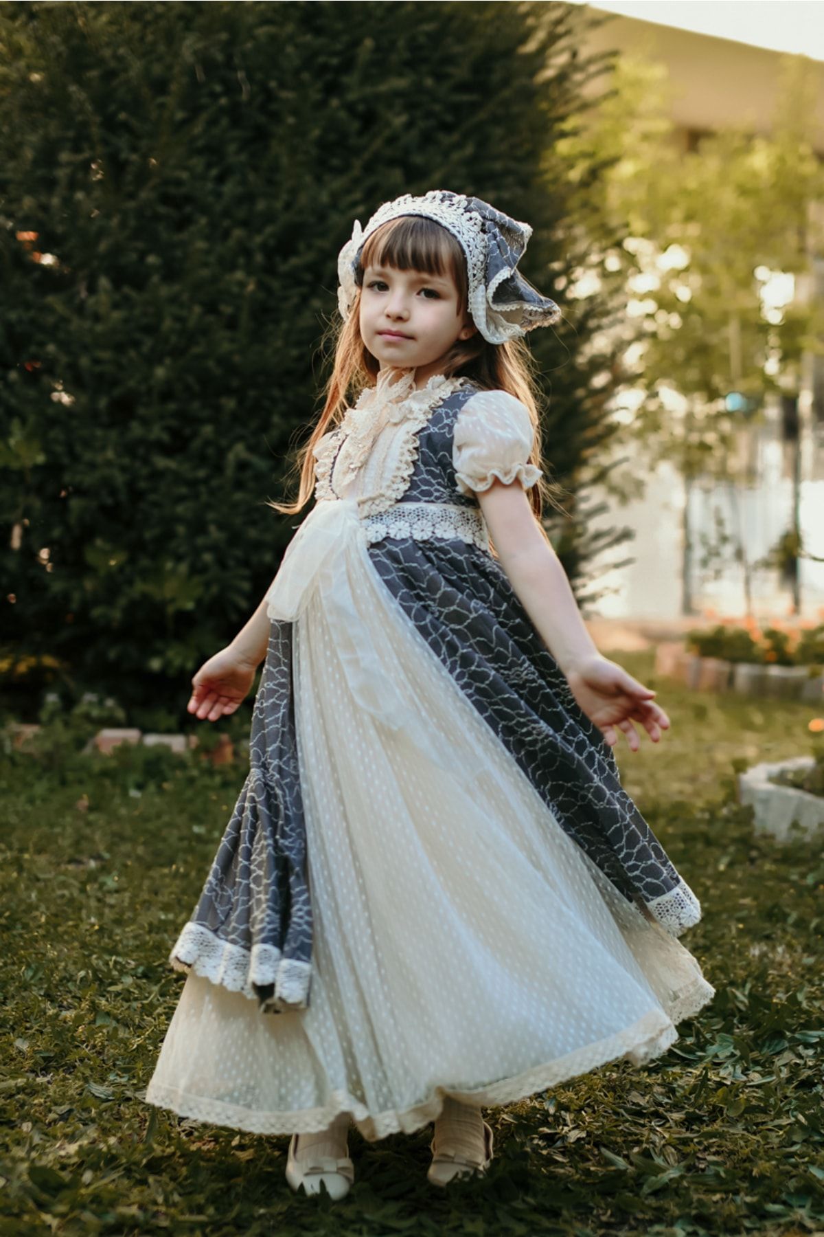 MIALORA EXCLUSİVE By Emel Ebru Özdemir Özel Tasarım Kız Çocuk Elbise, Dantel Detaylı Vintage Kız Çocuk Uzun Elbise, Şapka Aksesuarlı Elbise