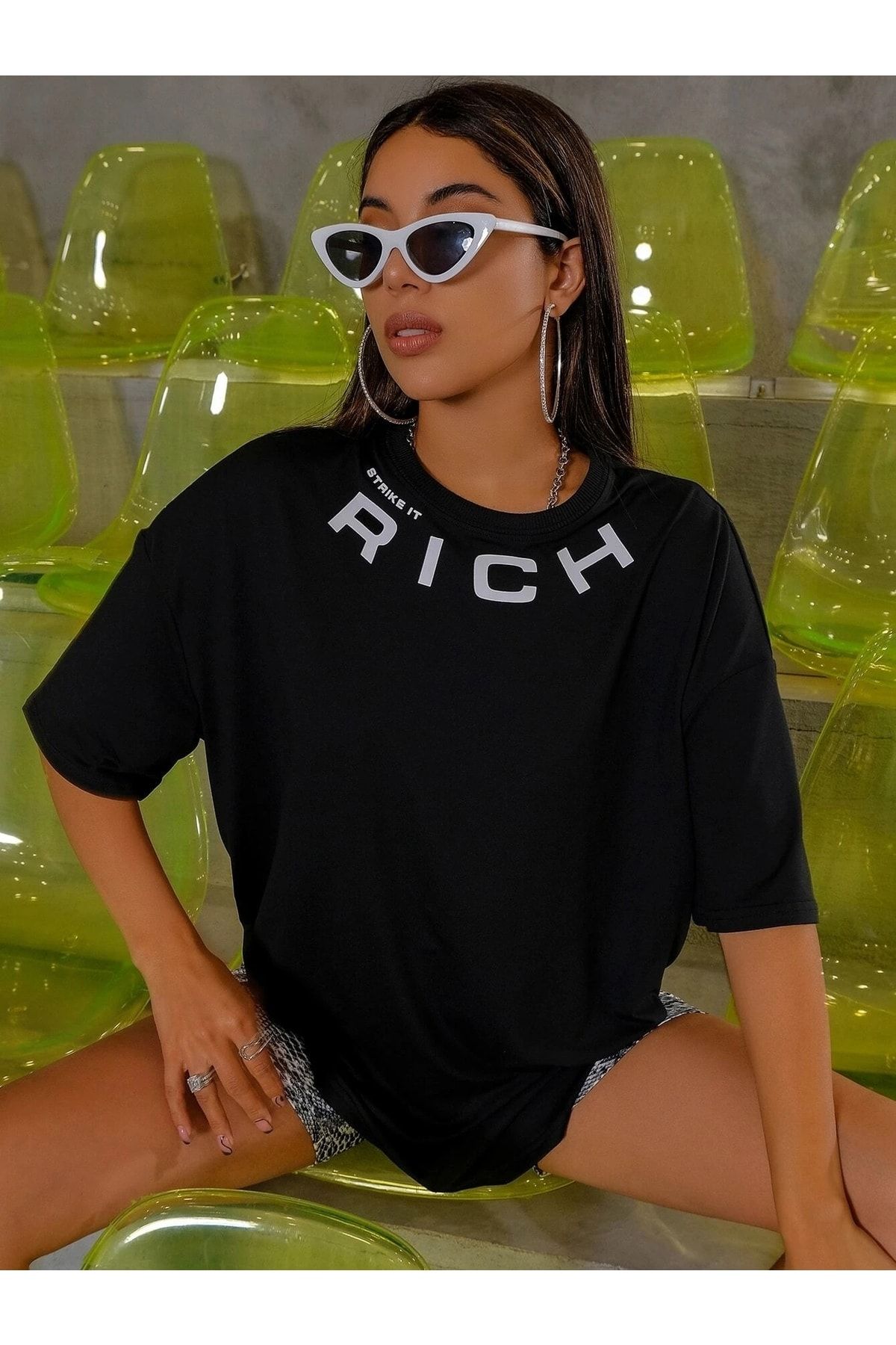 SARNİA Kadın Siyah Rich Baskılı Oversize T-shirt