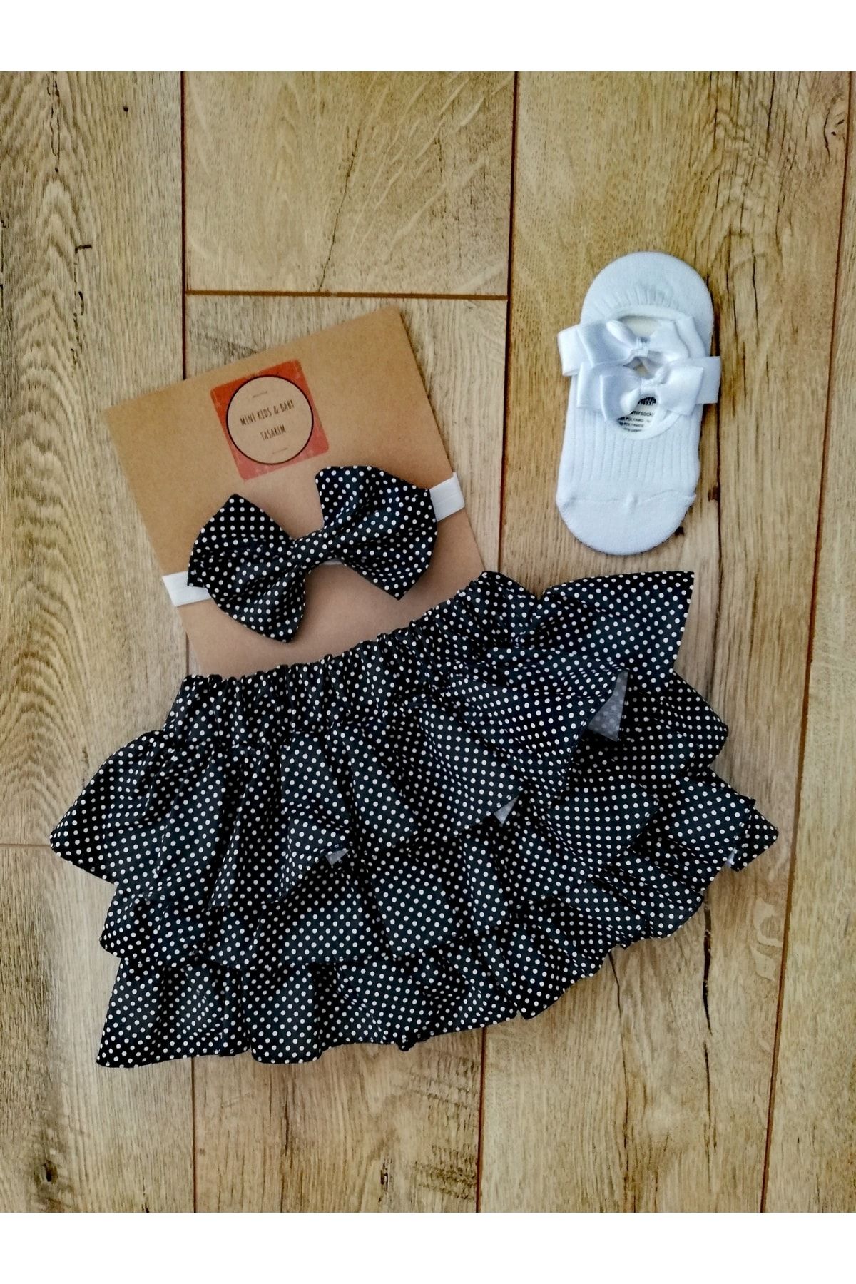 Mini Kids Baby Kız Bebek Puantiyeli Fırfırlı Şort Etek Babet Çorap Bandana Takım