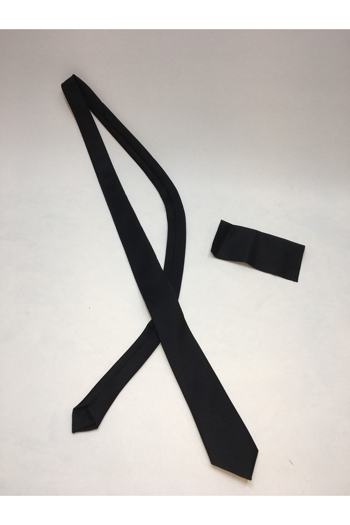 ModaRW16 Mat Siyah Dokuma Kumaş Modern Kravat Mendil Seti