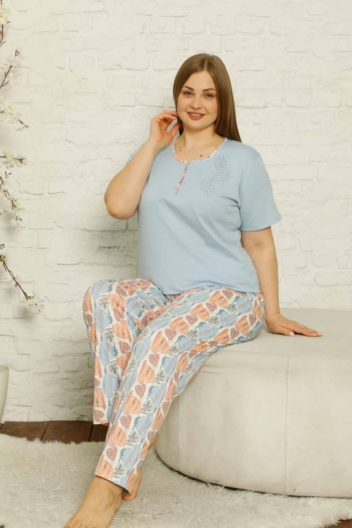 ALİMER Büyük Beden Mavi Yaprak Desenli Kısa Kollu Kadın Pijama Takımı