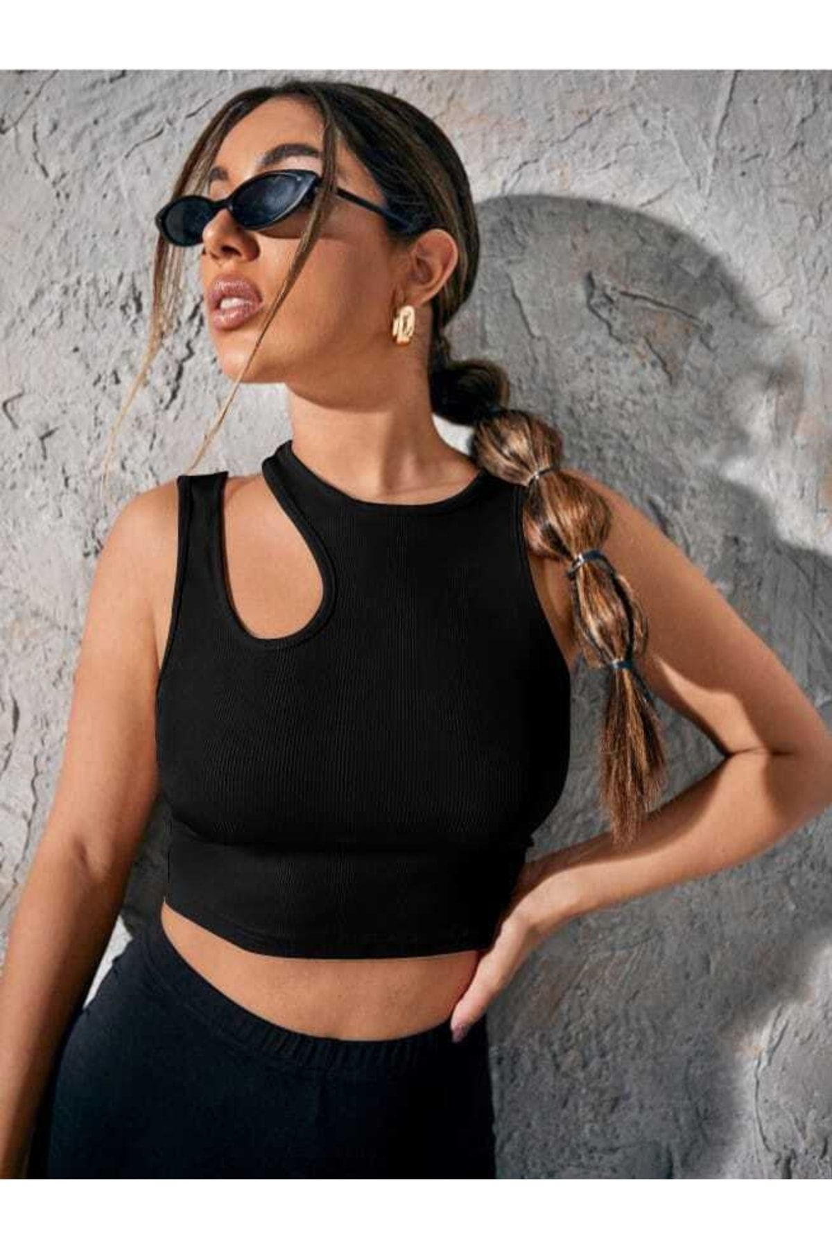 charango Kadın Omuz Detay Cutout Kolsuz Tarz Crop Top Bluz