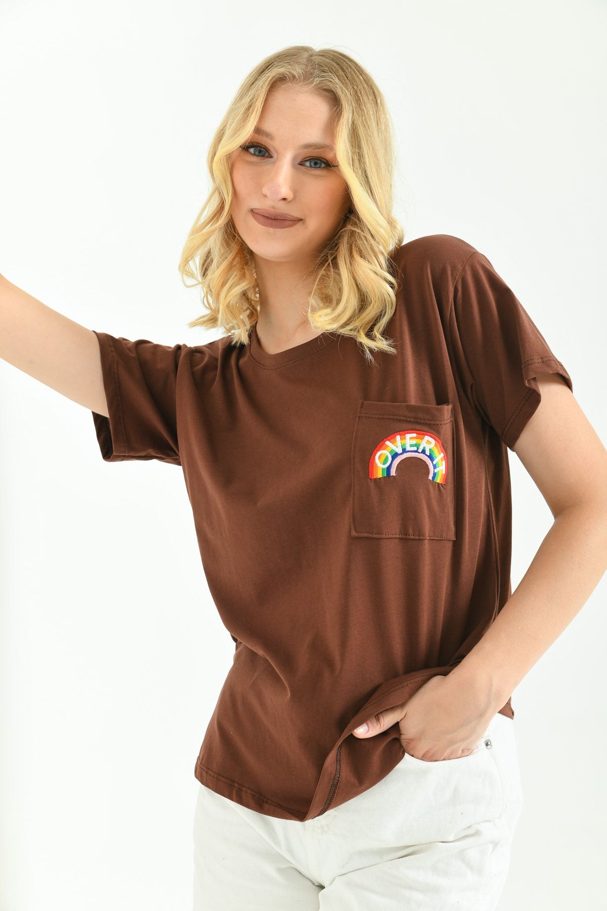 VOLT CLOTHİNG Kadın Cep Nakışlı T-shirt