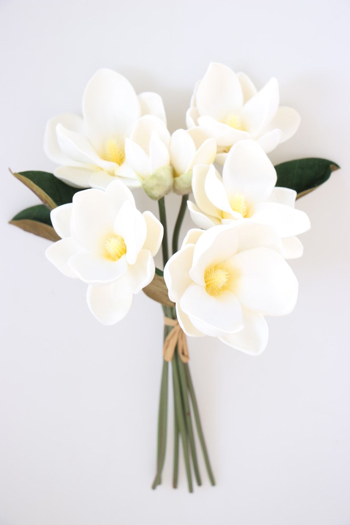 Yapay Çiçek Deposu Yapay Lüx Lateks Manolya Demeti 33 Cm Beyaz