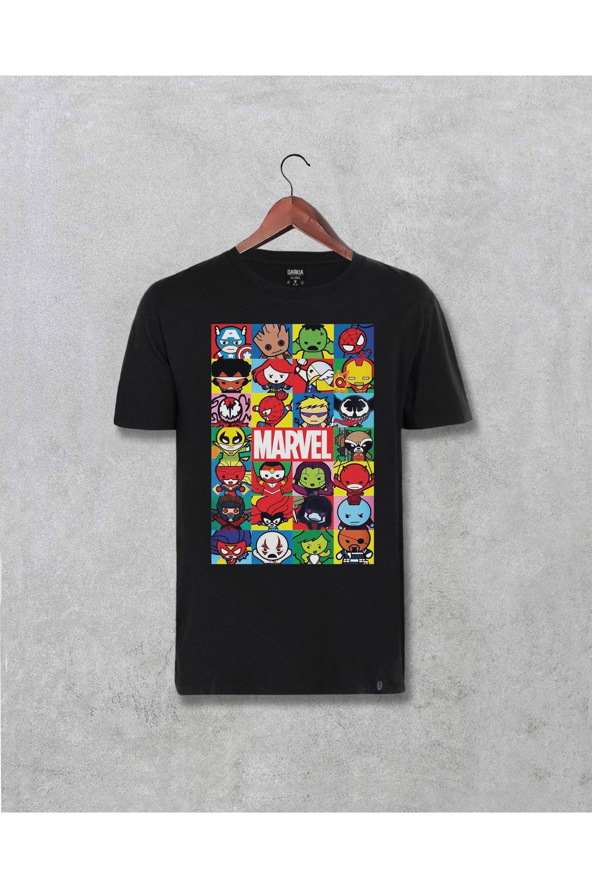 Darkia Unisex Siyah Marvel Avengers Karakterleri Yenilmezler Baskılı T-shirt