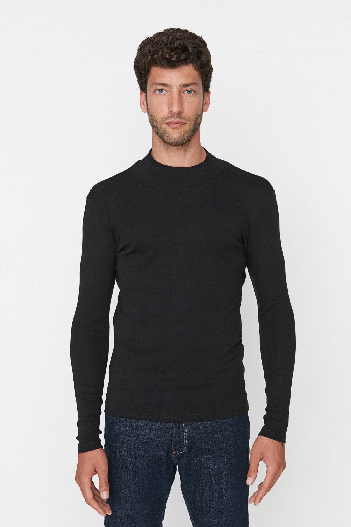 TRENDYOL MAN Siyah  Basic Slim Fit %100 Pamuklu Uzun Kollu Yarım Balıkçı Yaka T-Shirt TMNAW20TS0210