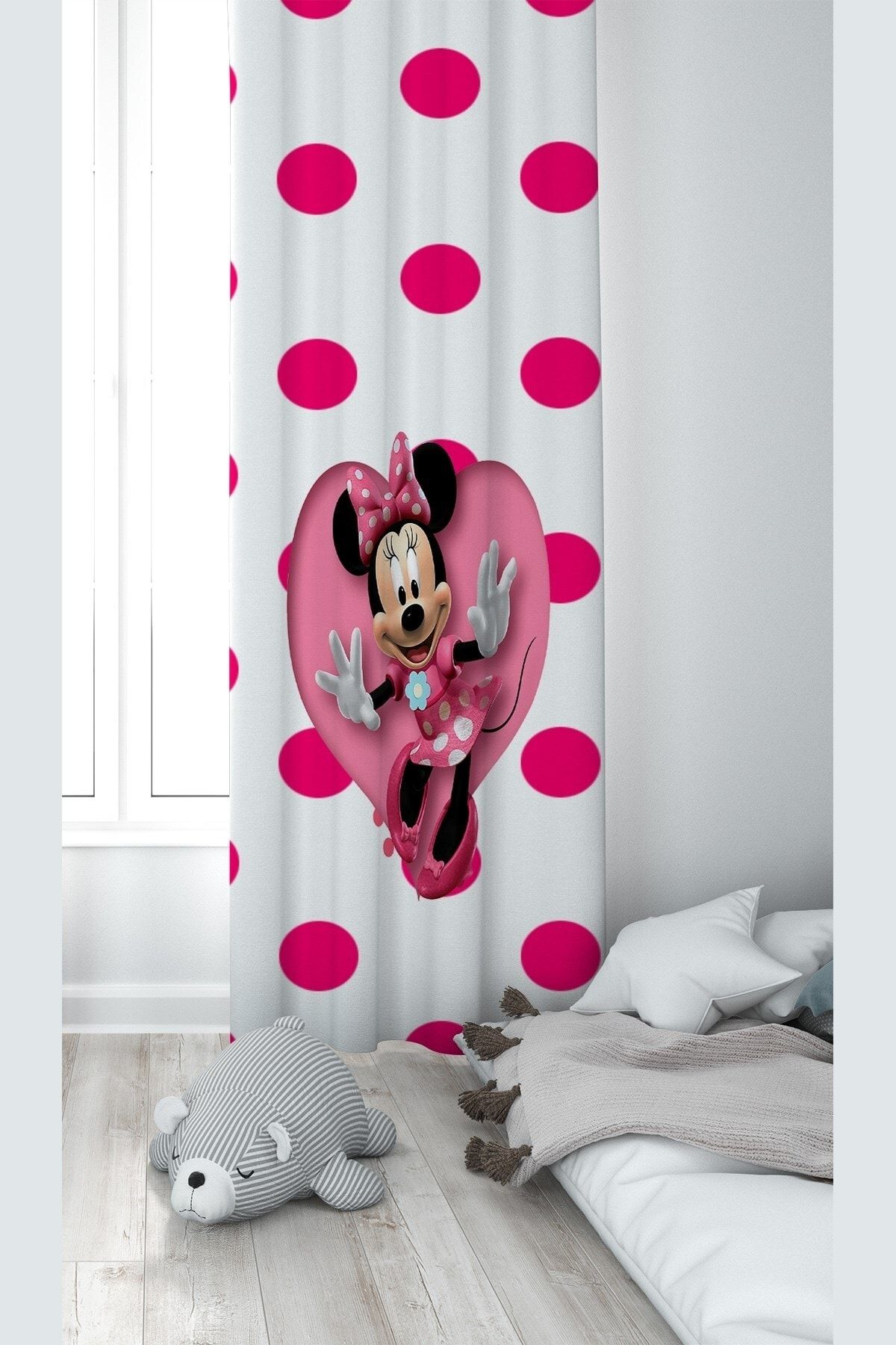 on the clouds Minnie Mouse Benekli Puantiyeli Dijital Baskı Yıkanabilir Bebek Çocuk Odası Fon Perdesi
