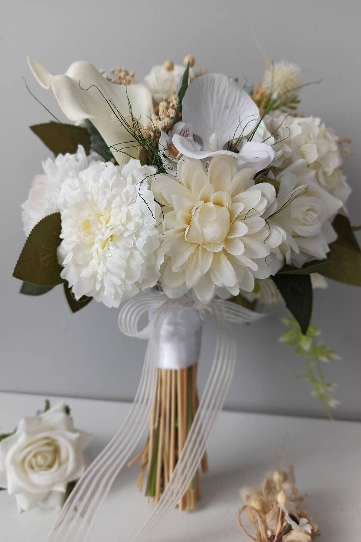 FilizKonuk Kırık Beyaz - Krem Renk Kuru Ve Yapay Çiçek Gelin Buketi Nişan Çiçeği - Yaka Çiçeği Hediye