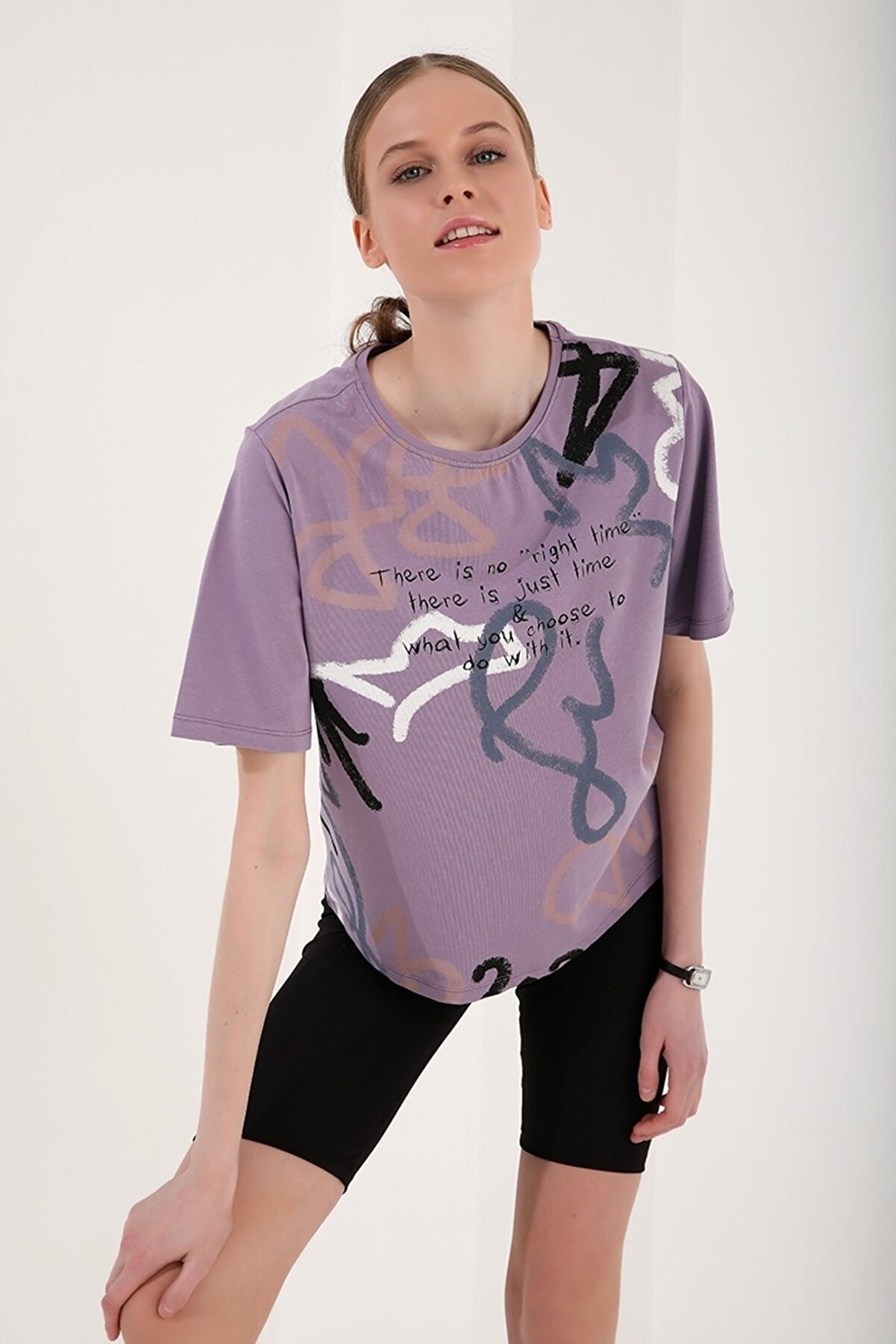 TOMMY LIFE Kadın Eflatun Karışık Desenli Yazı Baskılı Oversize O Yaka T-shirt - 97132