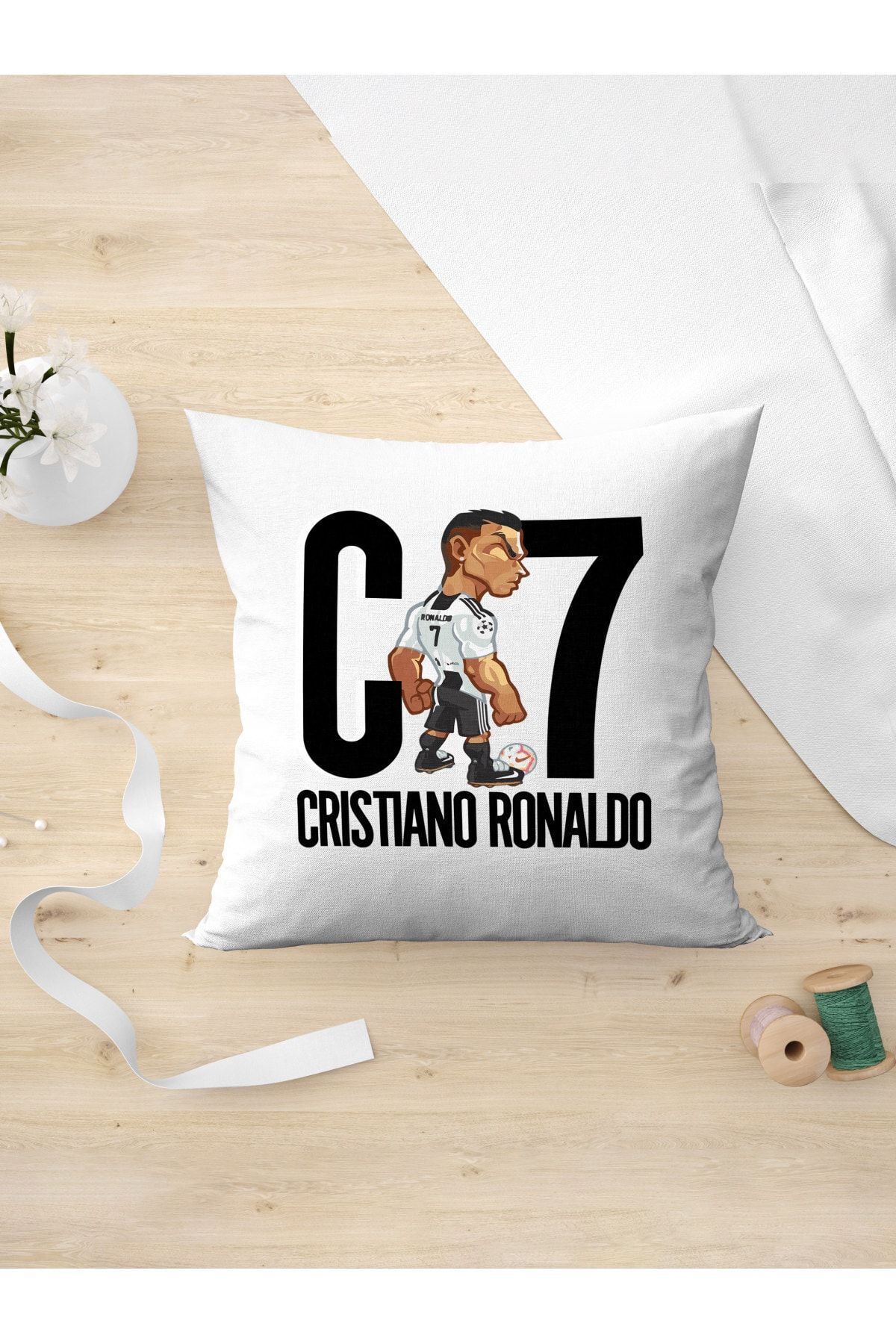 Panorama Ajans Cr7 Cristiano Ronaldo Minimal Futbolcu Tasarım Yastık Kılıfı