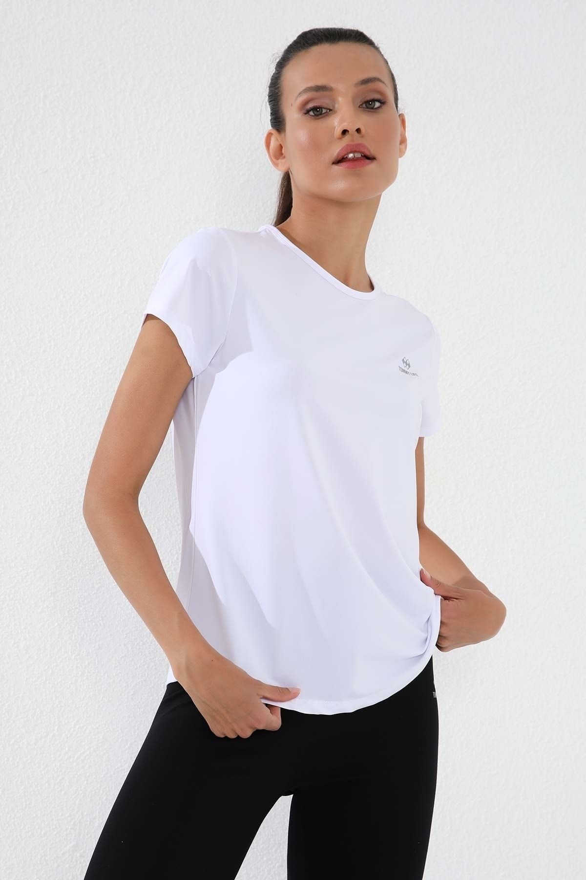 TOMMY LIFE Beyaz Kadın Basic Kısa Kol Standart Kalıp O Yaka T-shirt - 97144