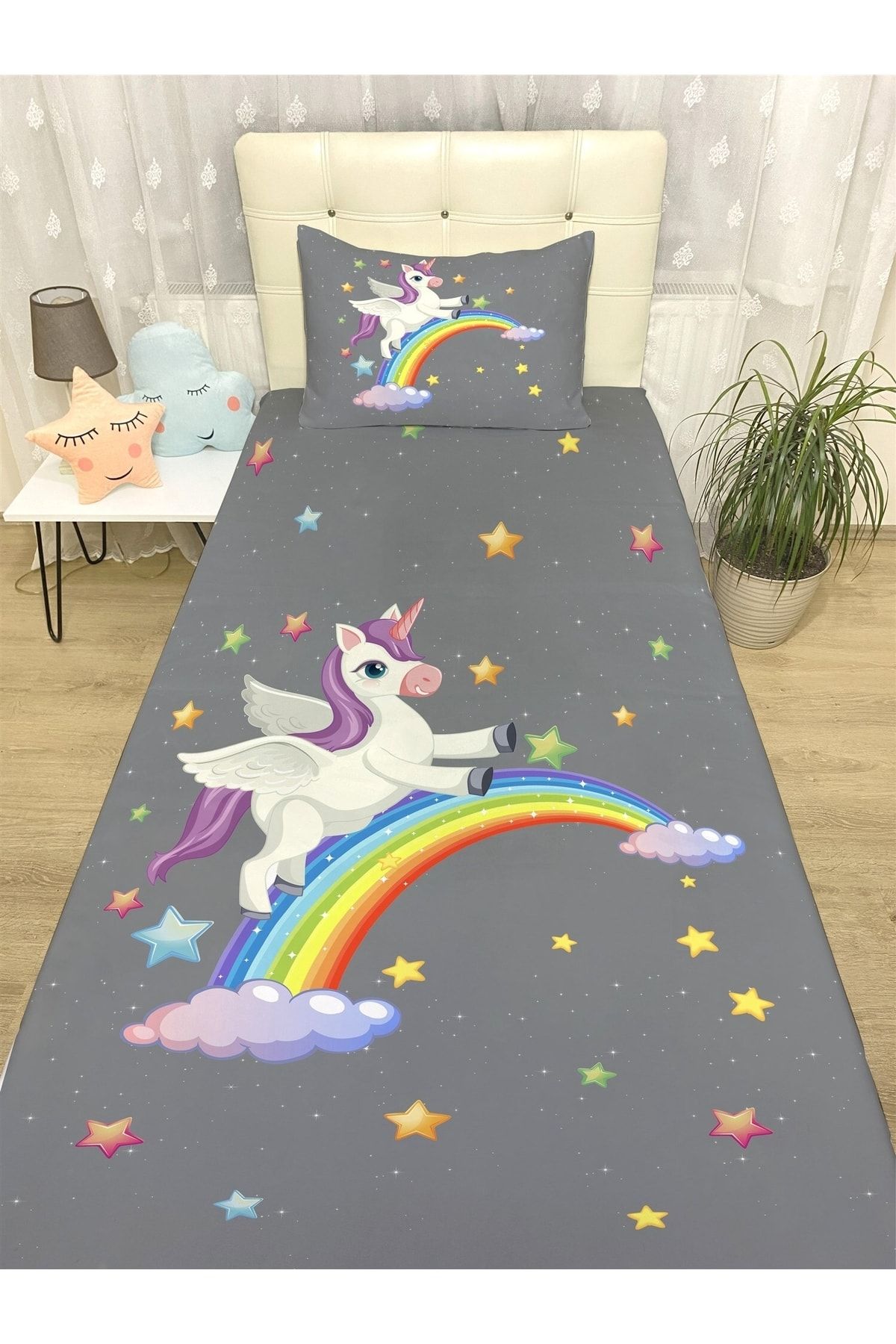 Evpanya Ay Ve Gökkuşağında Uçan Unicorn Desenli Yatak Örtüsü Ve Yastık Kılıfı