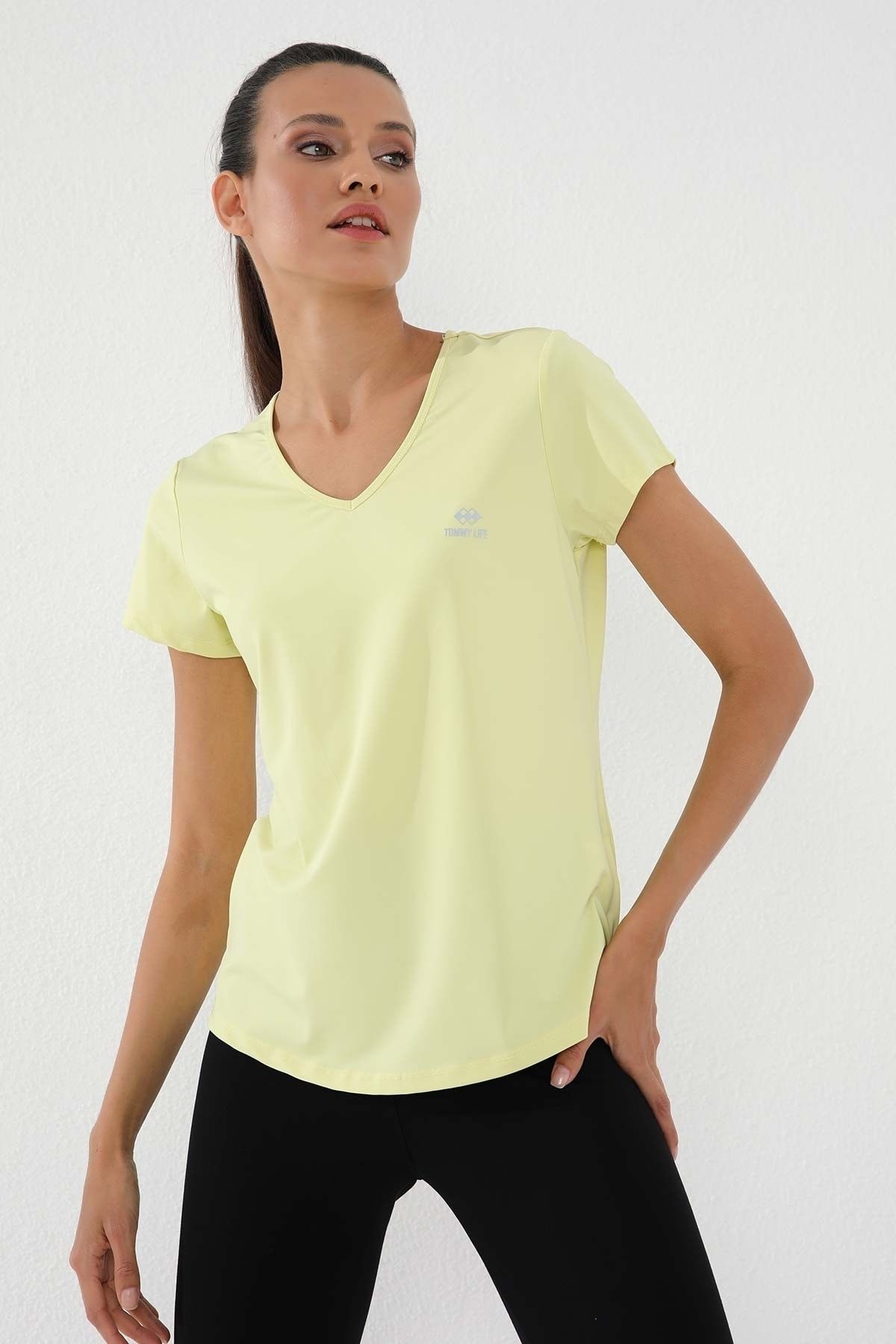 TOMMY LIFE Limon Kadın Basic Kısa Kol Standart Kalıp V Yaka T-shirt - 97145