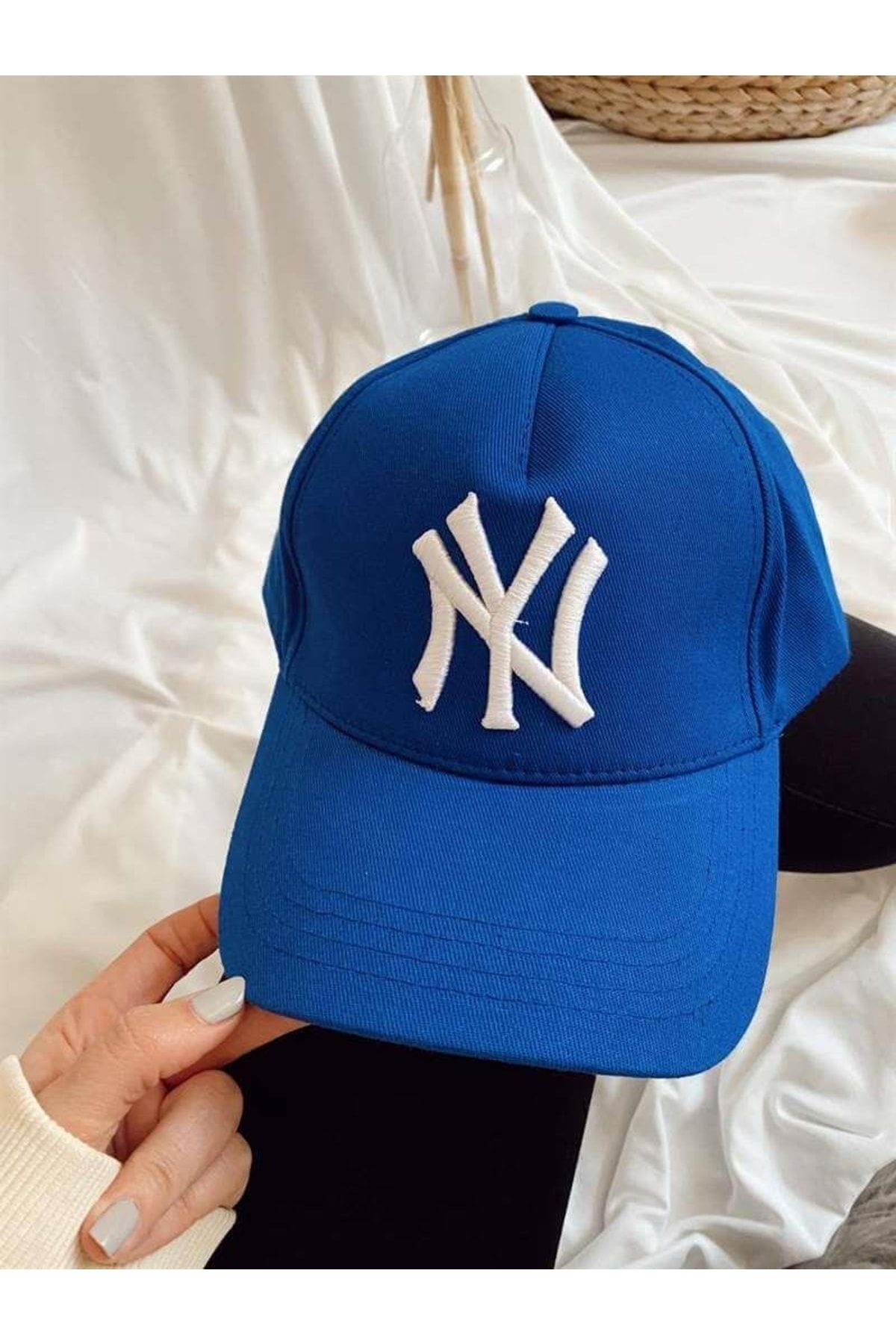 Takı Dükkanı Mavi Ny Cap Beyaz Nakışlı Unisex Şapka Cp220