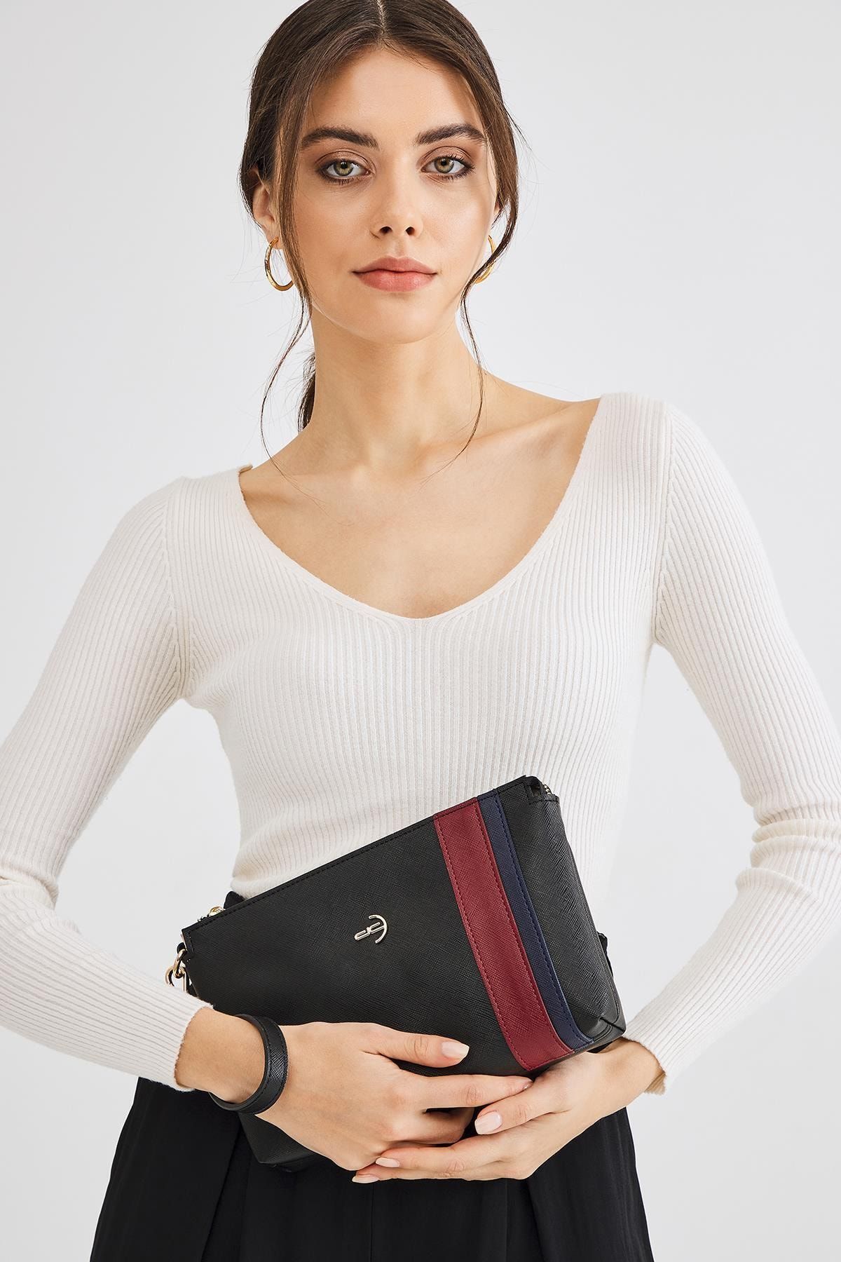 Deri Company Kadın Basic Clutch Çanta Düz Desenli Şeritli Logolu Siyah Bordo (4006s-bl) 214012