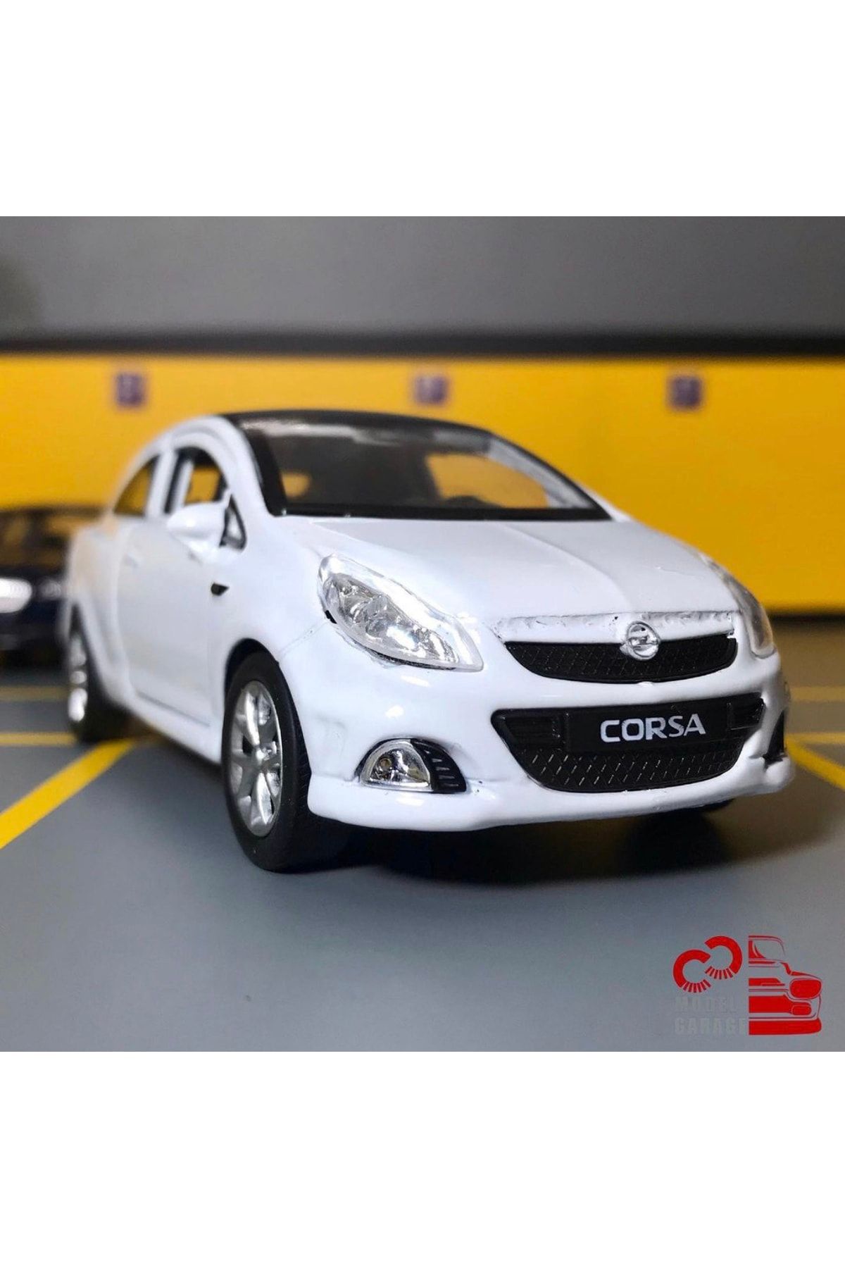 Genel Markalar Opel Corsa Opc 1/36 Ölçek *c&c Model Garage* Çek Bırak Diecast Metal Model Oyuncak Araba
