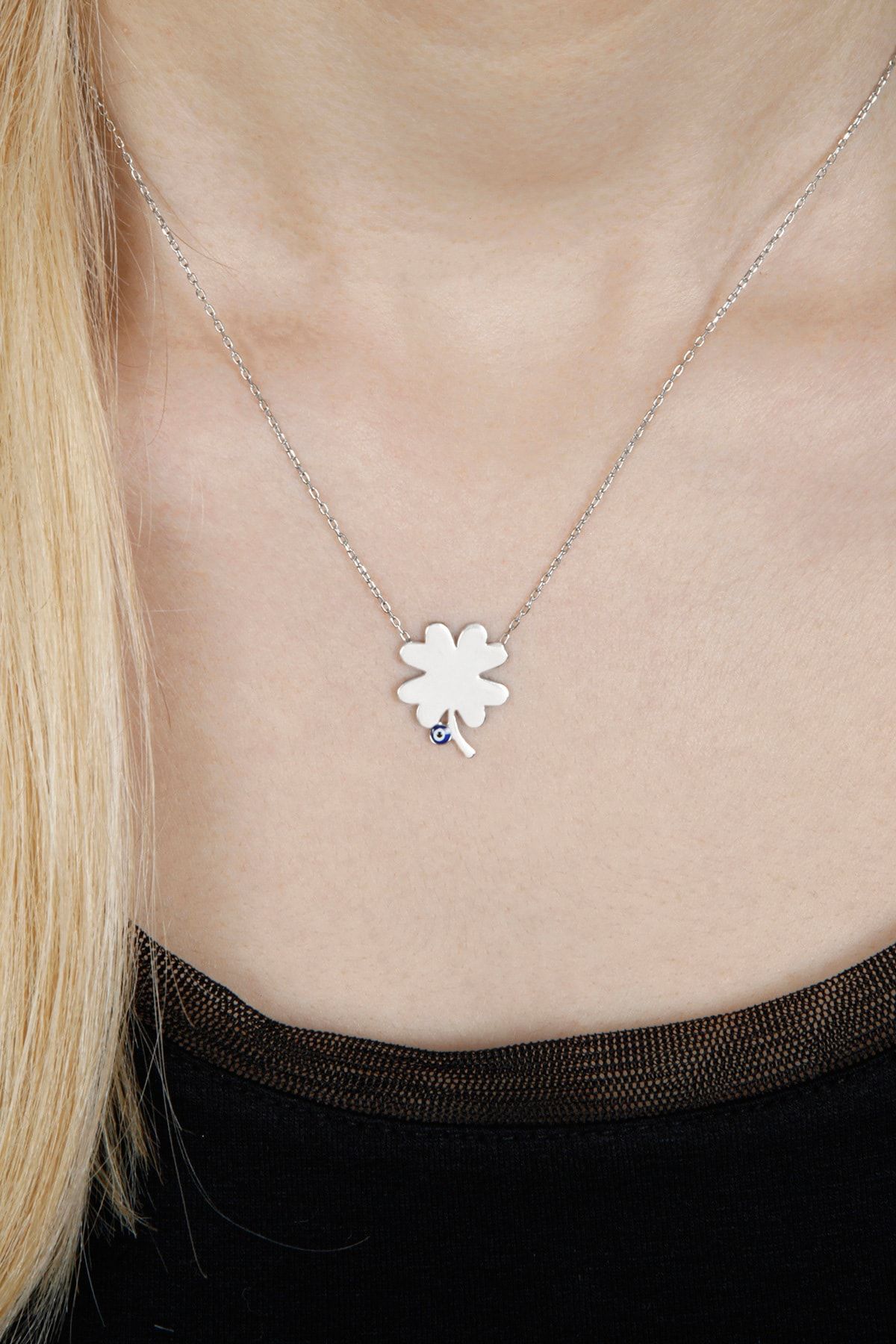 Afrodit Silver Kadın Beyaz Nazar Boncuklu Çiçek Tasarım Gümüş Kolye