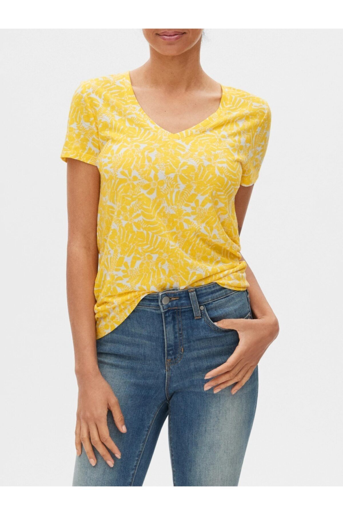 GAP Kadın Sarı Favorite V Yaka T-shirt