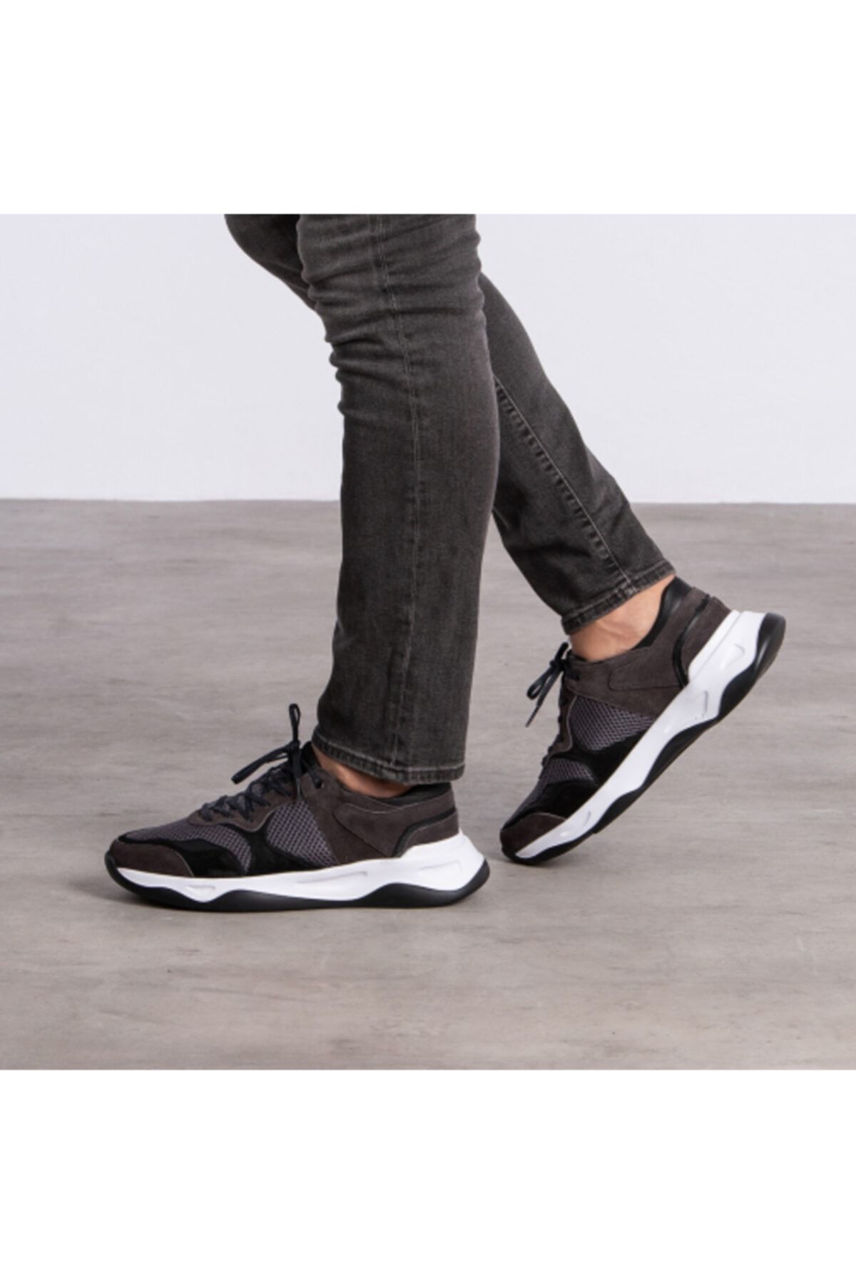 GEGARO G055 Gri Siyah File Detaylı Siyah Beyaz Eva Taban Hakiki Süet Deri Erkek Sneakers