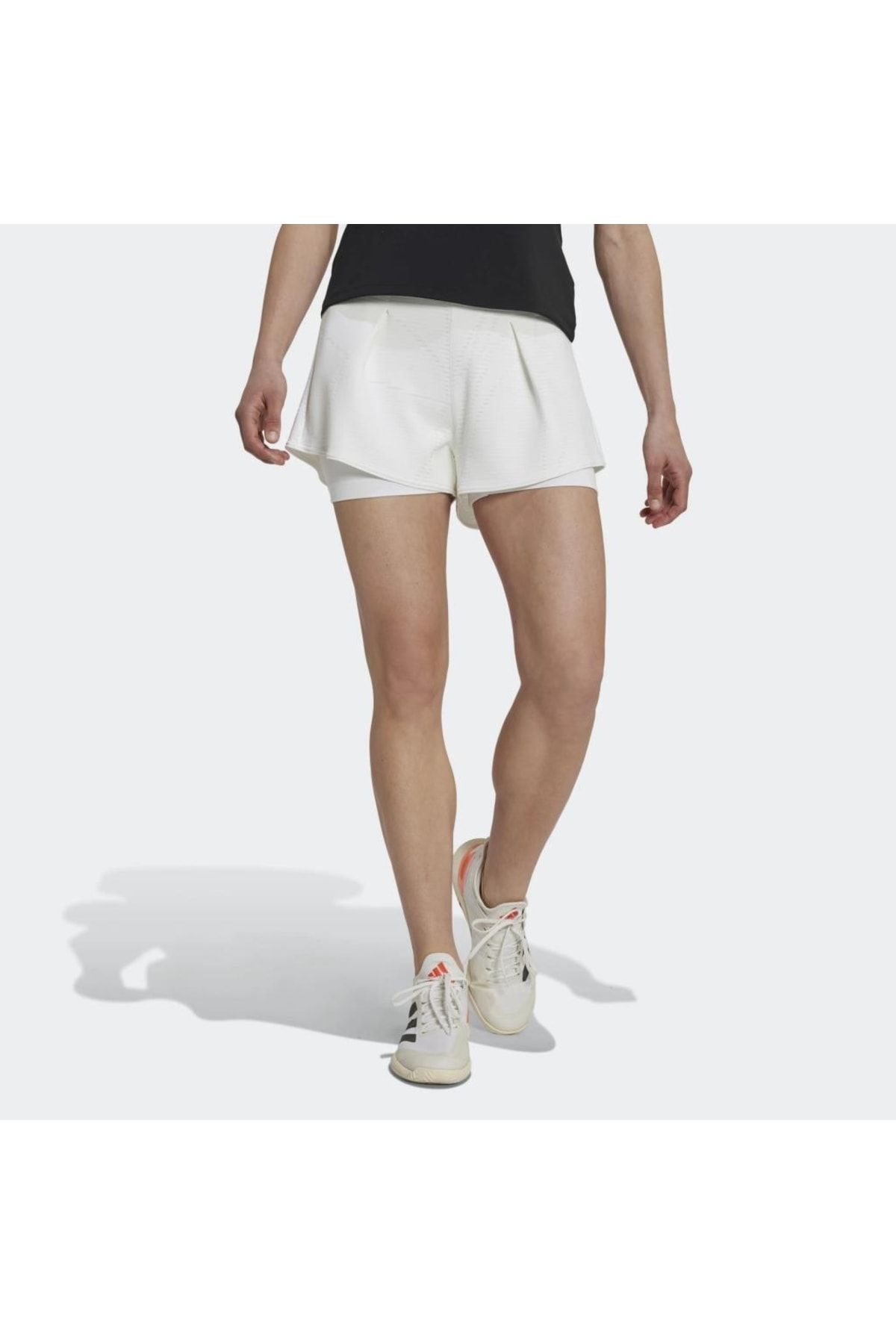 adidas Hf6320 Tennis London Kadın Beyaz Şort