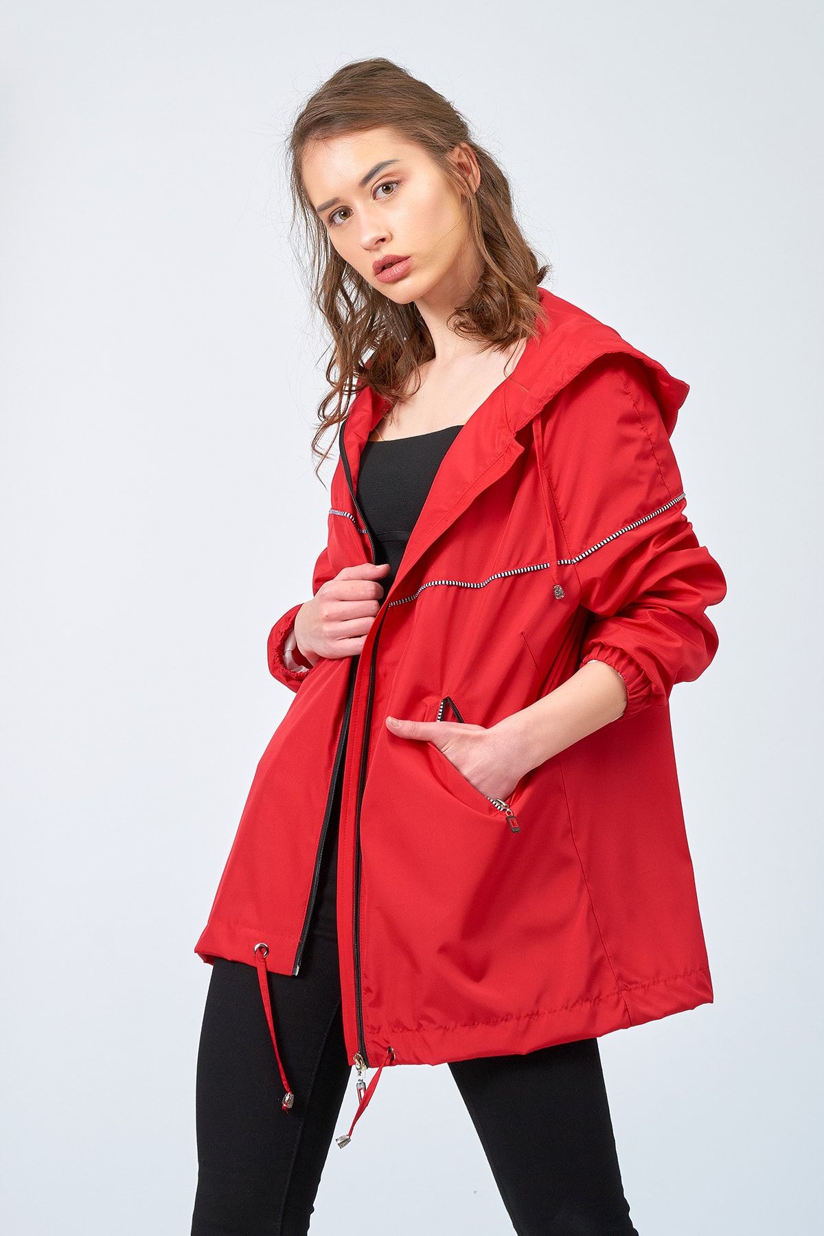 Moda Tuğram Kadın Kırmızı Fermuarlı Yağmurluk