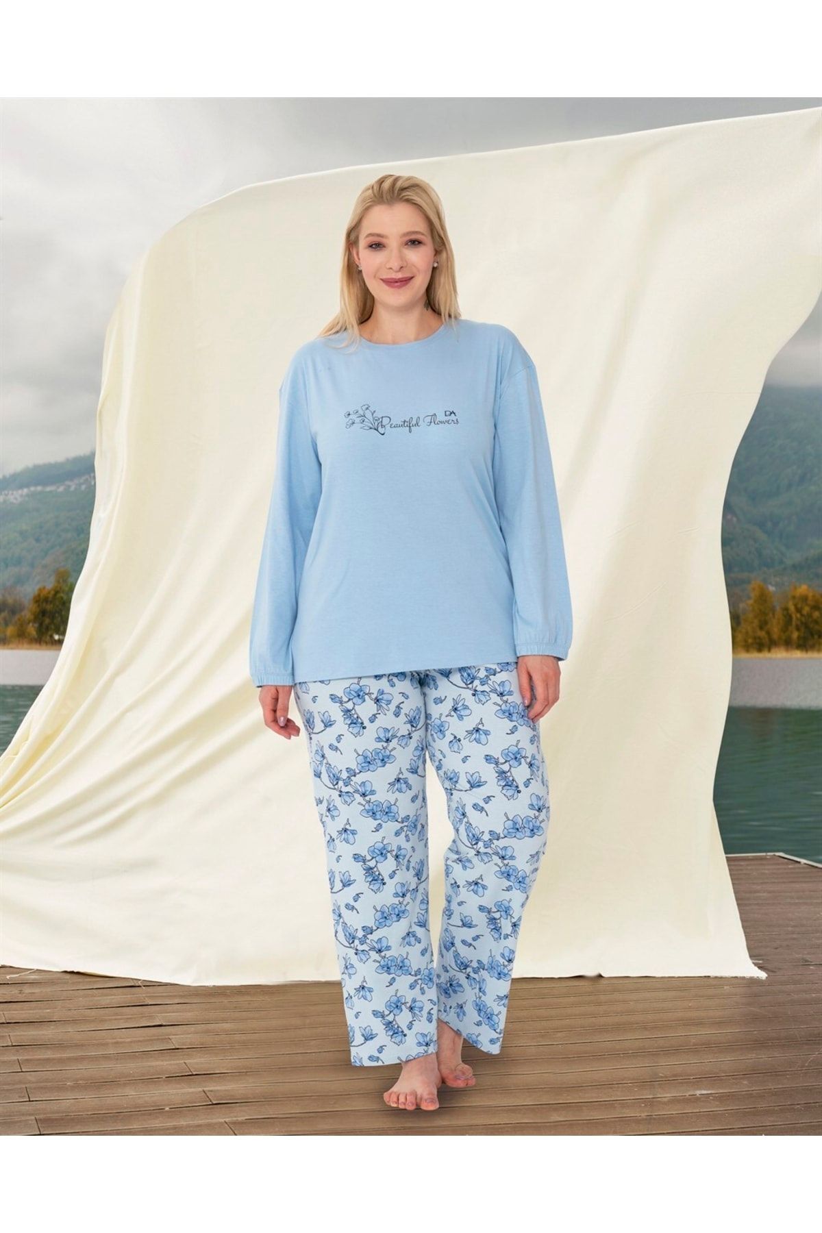 Doreanse Kadın Büyük Beden Mavi Yazı Baskılı Çiçek Desenli Uzun Kol T-shirt Pijama Takımı