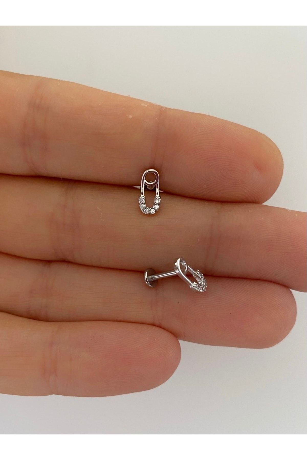 Cerrahi Çelik Mini Çengel Iğne Tragus Helix Conch Lobe Uyumlu Piercing Küpe