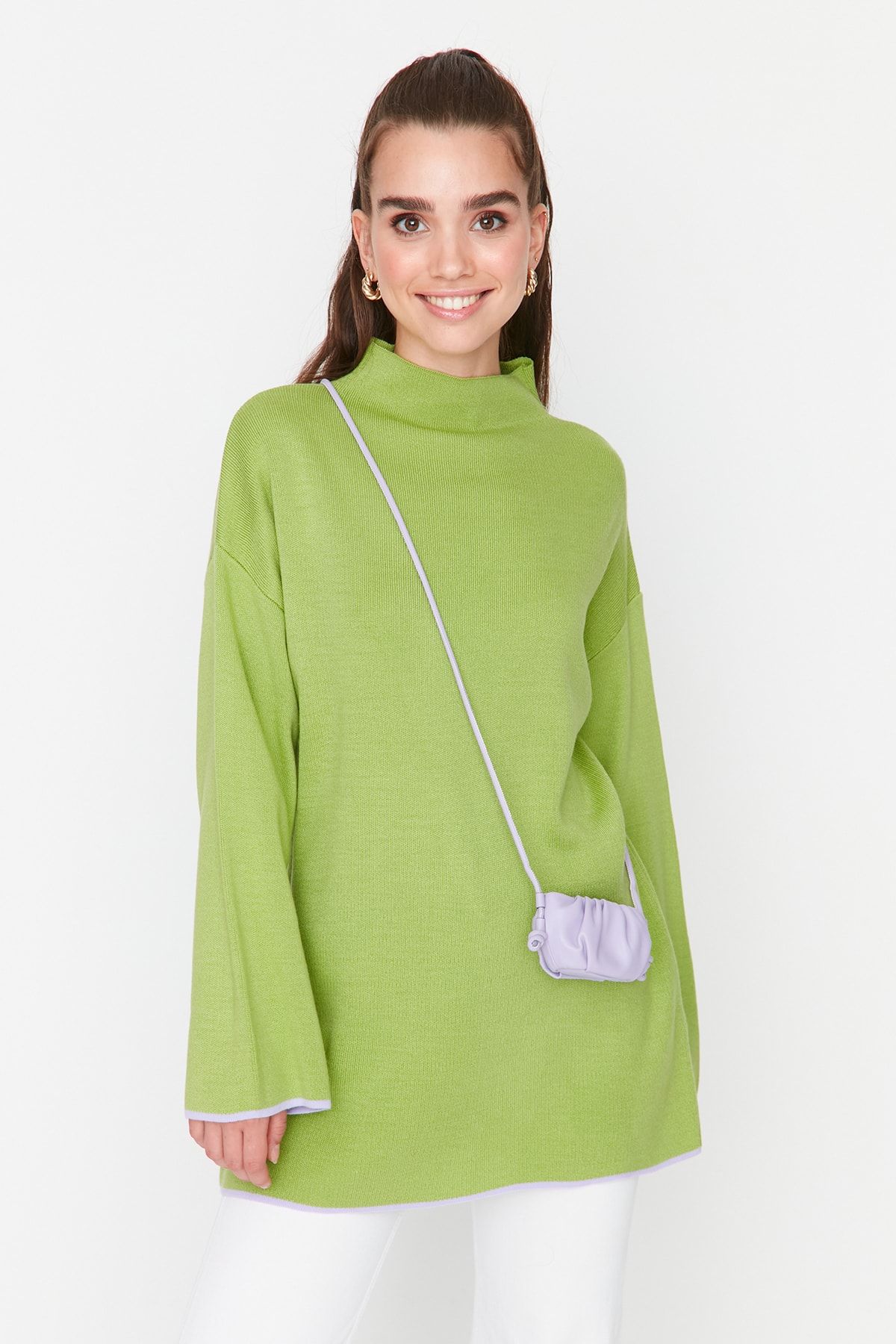 TRENDYOL MODEST Yeşil Dik Yaka İspanyol Kollu Triko Kazak TCTAW23AK00002