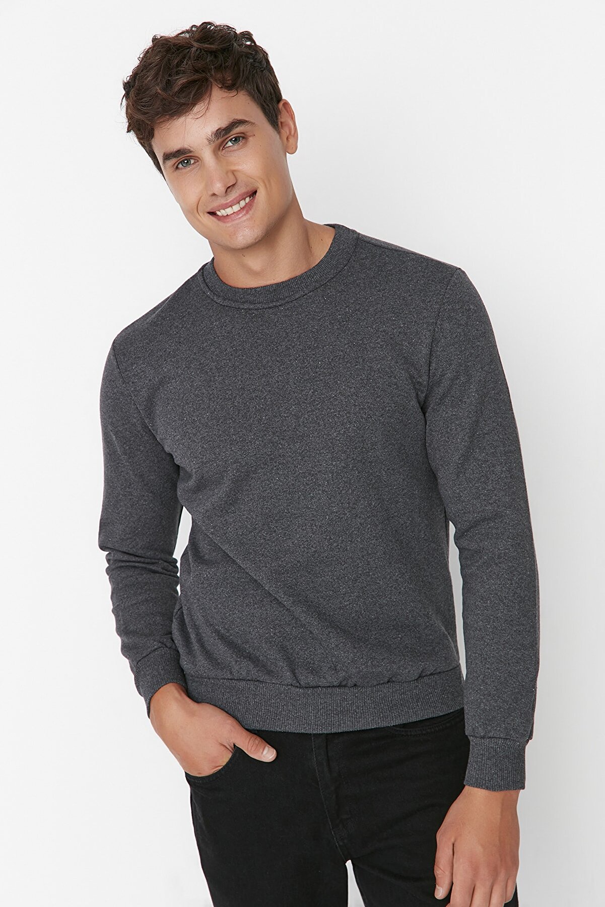 TRENDYOL MAN Antrasit  Regular/Normal Kesim Basic Sweatshirt TMNAW21SW1208