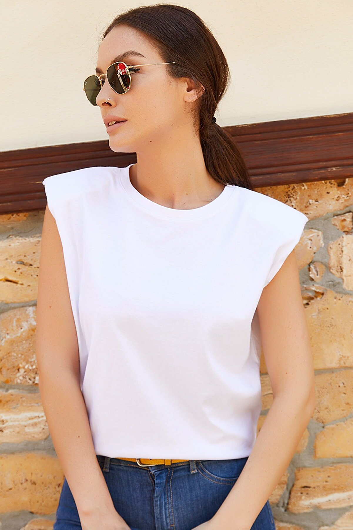 armonika Kadın Beyaz Omuzları Vatkalı Kısa Kol T-Shirt Arm-20Y055019