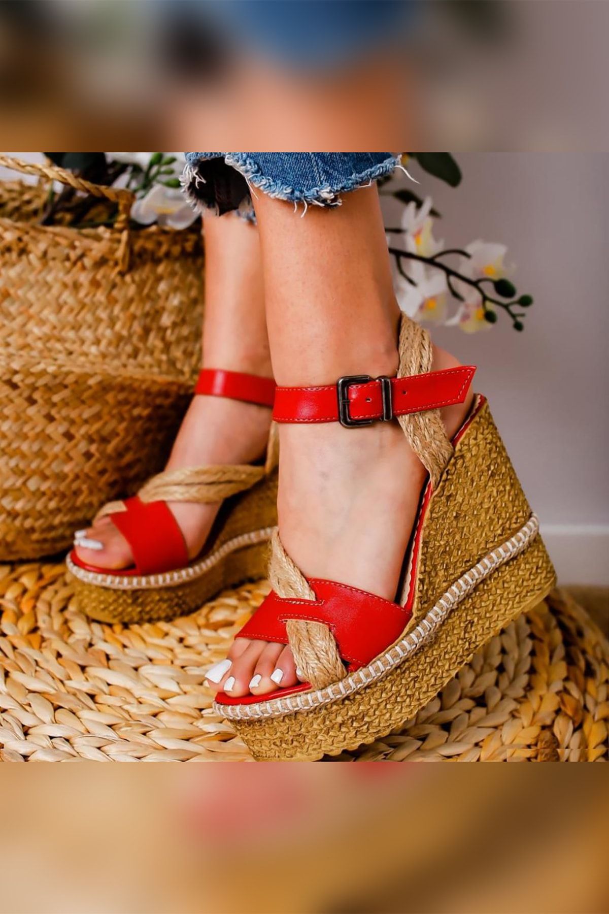 Limoya Nataly Kırmızı Deri Dolgu Topuklu Hasırlı Sandalet