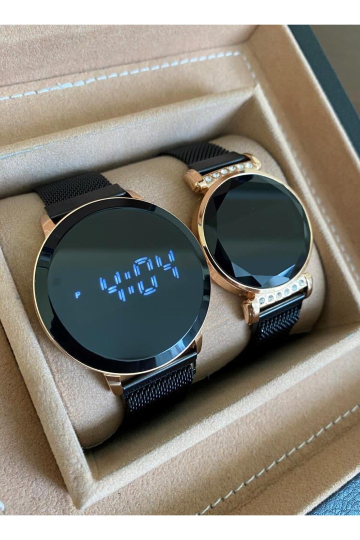 Gold Time Siyah Hasır Mıknatıslı Kordon Dokunmatik Ekranlı Sevgili Saatleri