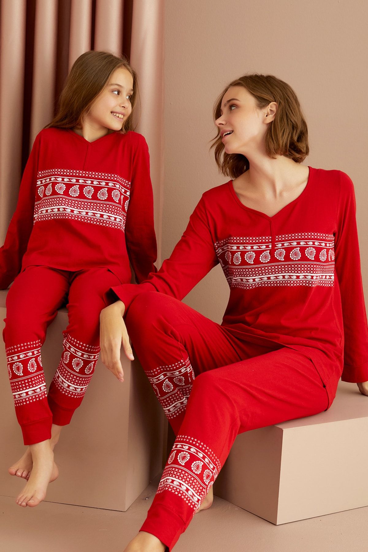Siyah İnci Kırmızı Pamuklu Likralı Pijama Takım