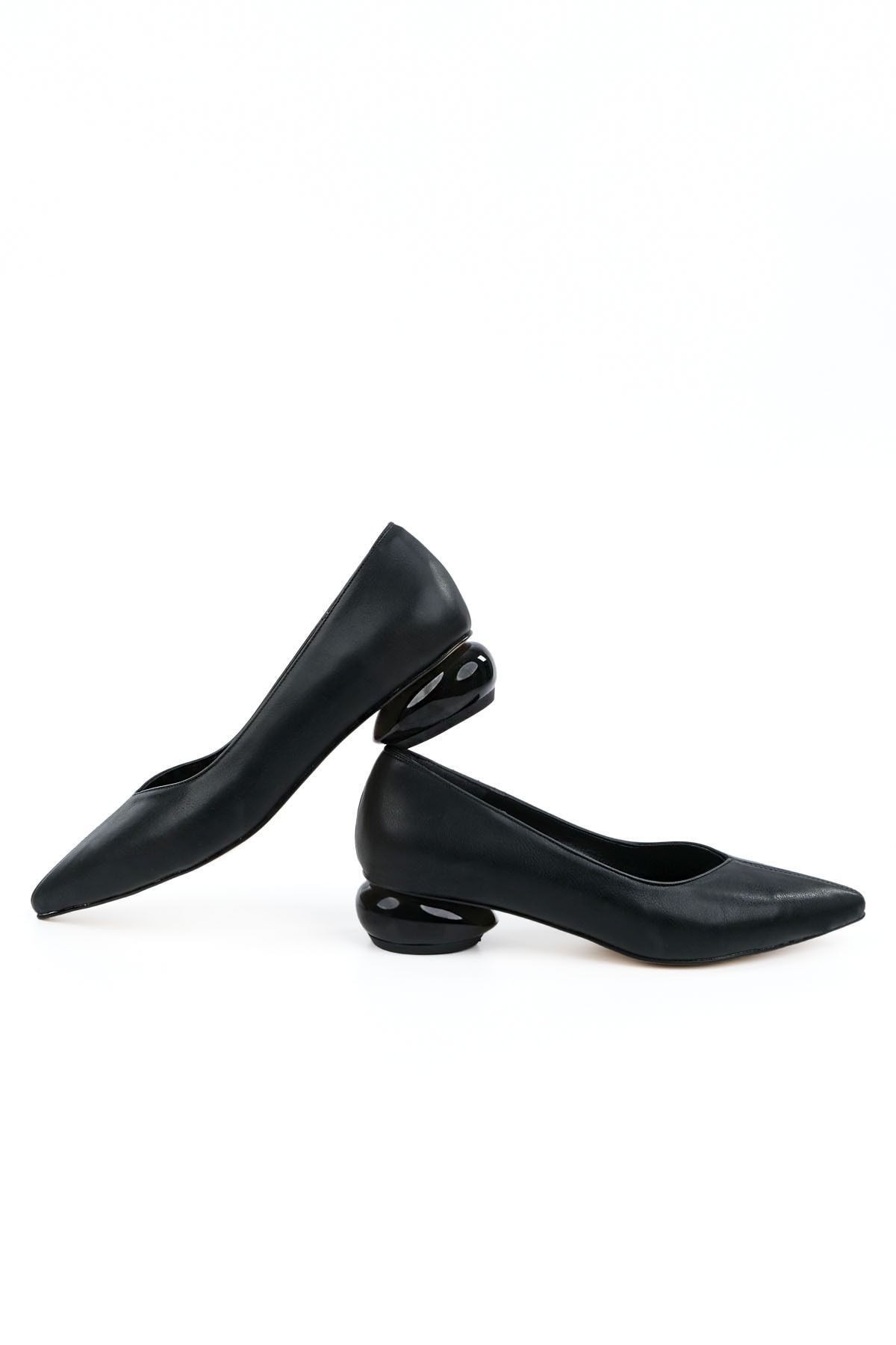 Marjin Kadın Günlük Klasik Topuklu Ayakkabı Sivri Burun Evara siyah