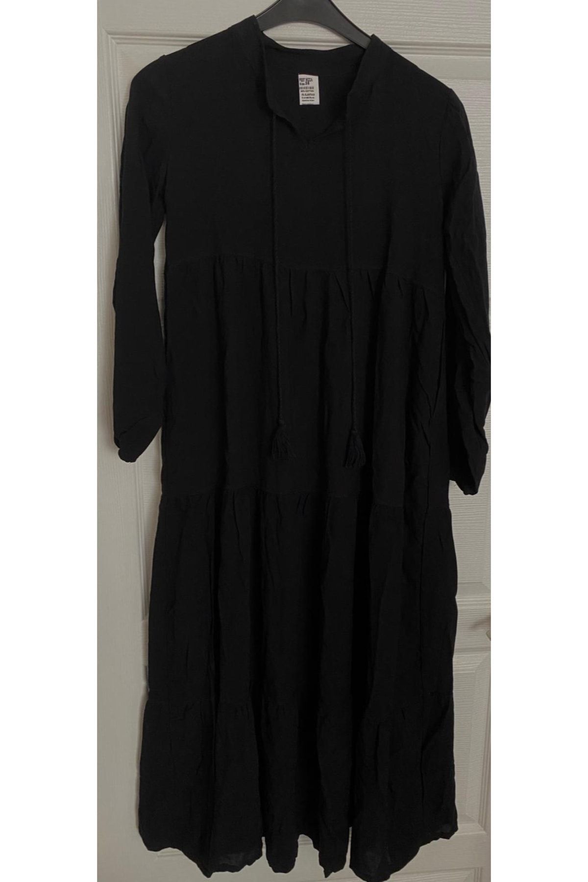 Festmoda Kadın Siyah Yakası Bağcık Detaylı Elbise