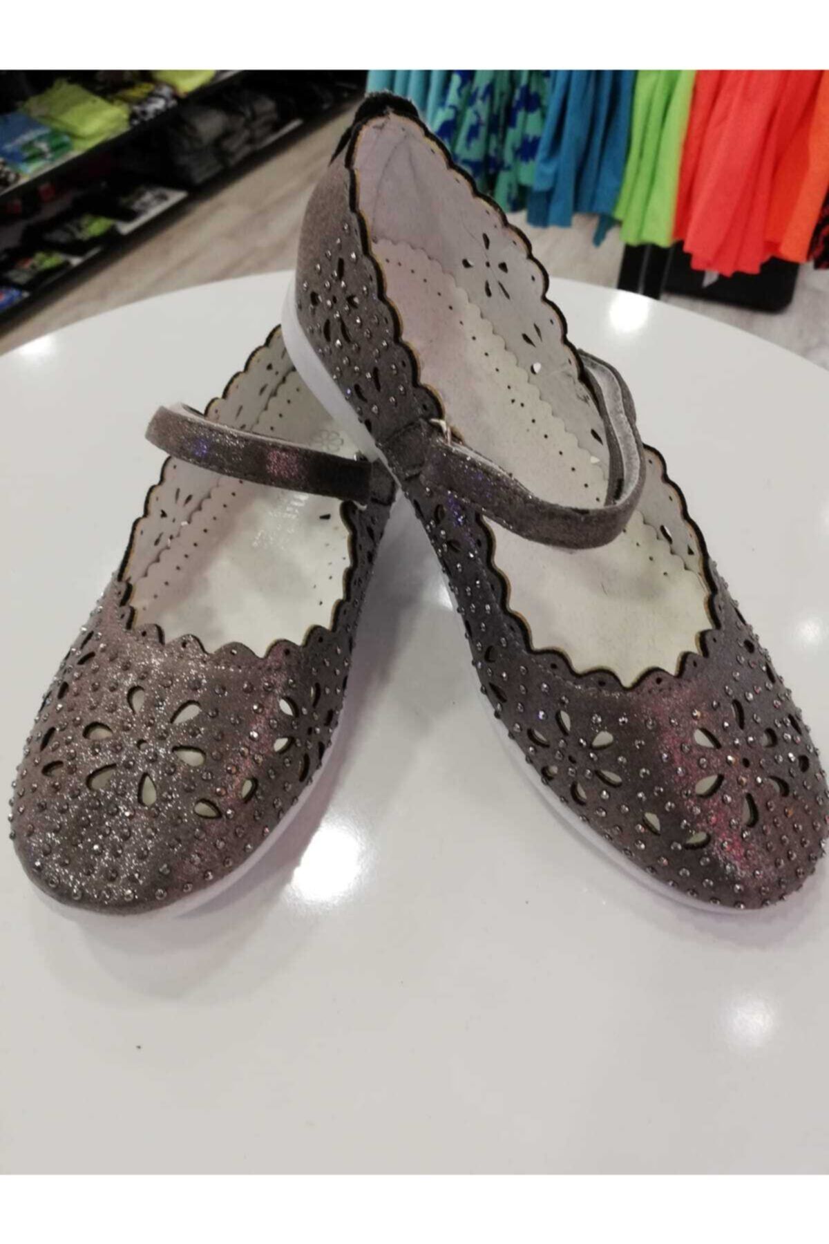 Koton Çocuk Desenli Taşlı Ayakkabı