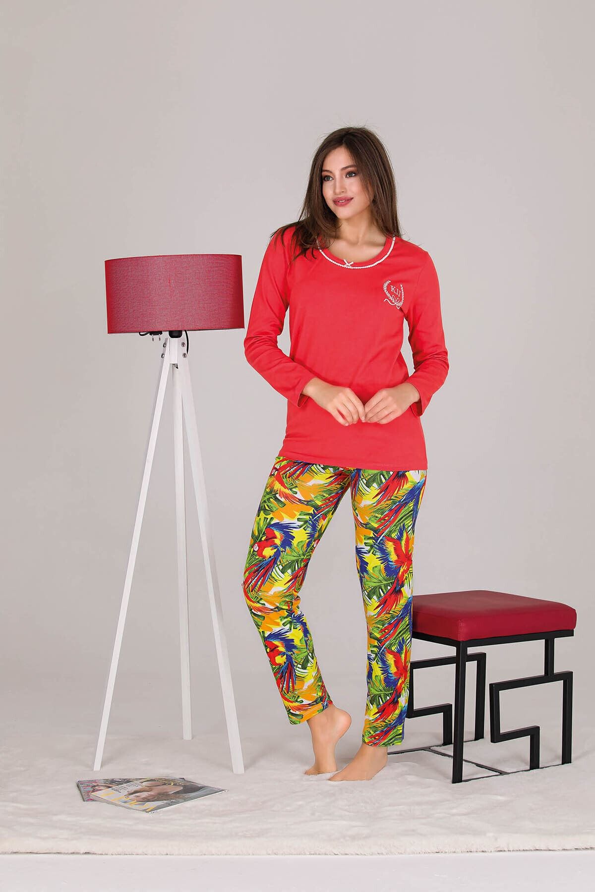 Penyelux Kırmızı Altı Çiçek Desenli Kadın Pijama Takımı