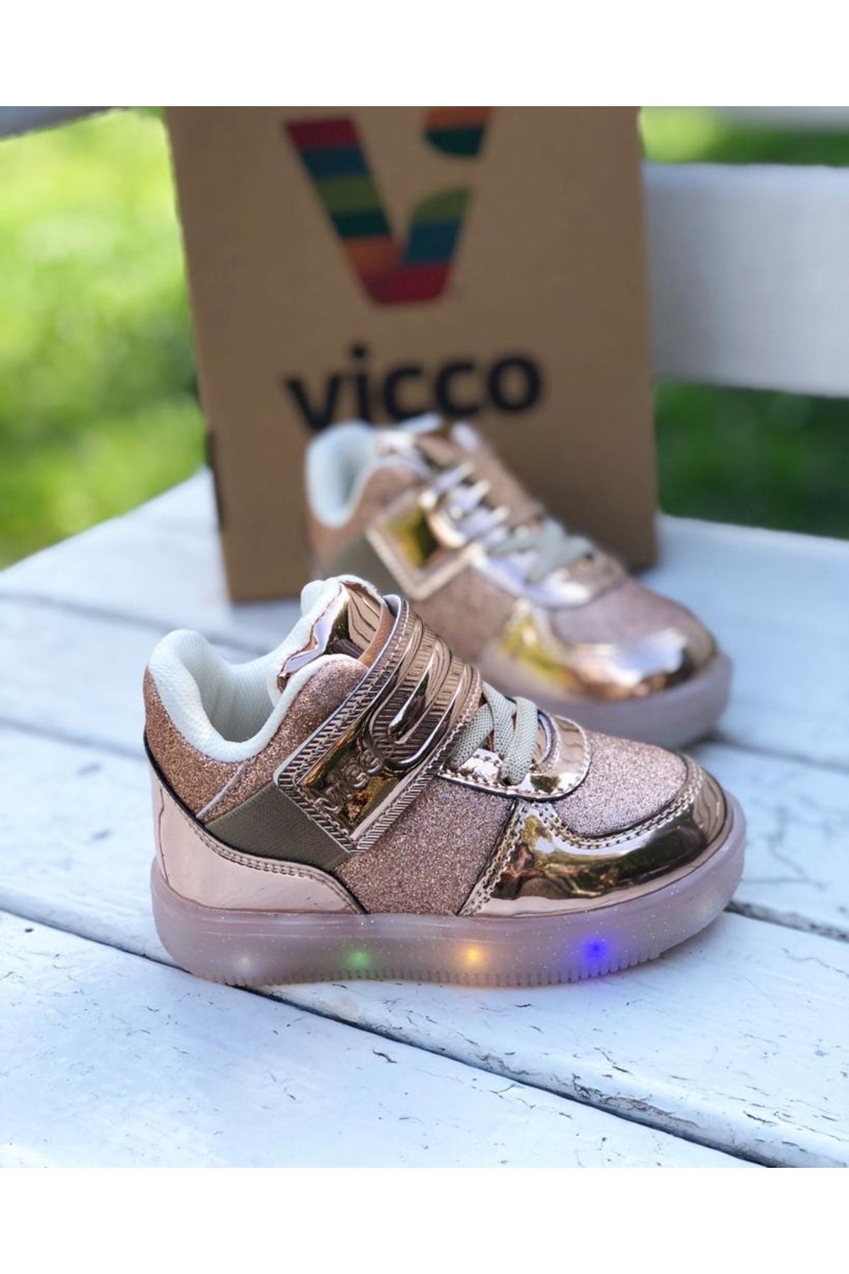 Vicco Altın - Mimi Işıklı Spor Sneaker Bot
